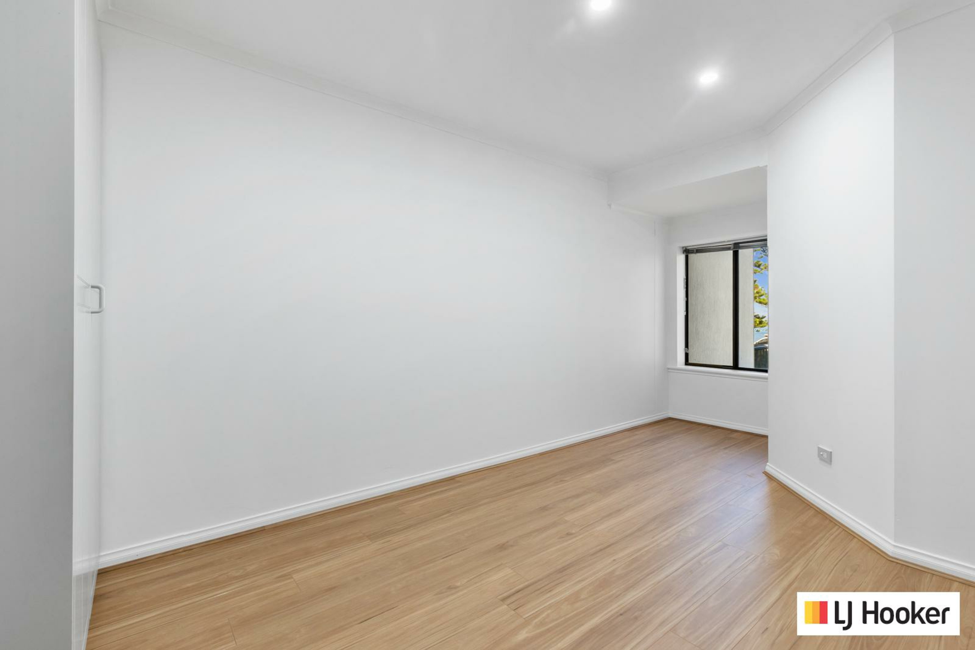4/9-11 South Esplanade, GLENELG