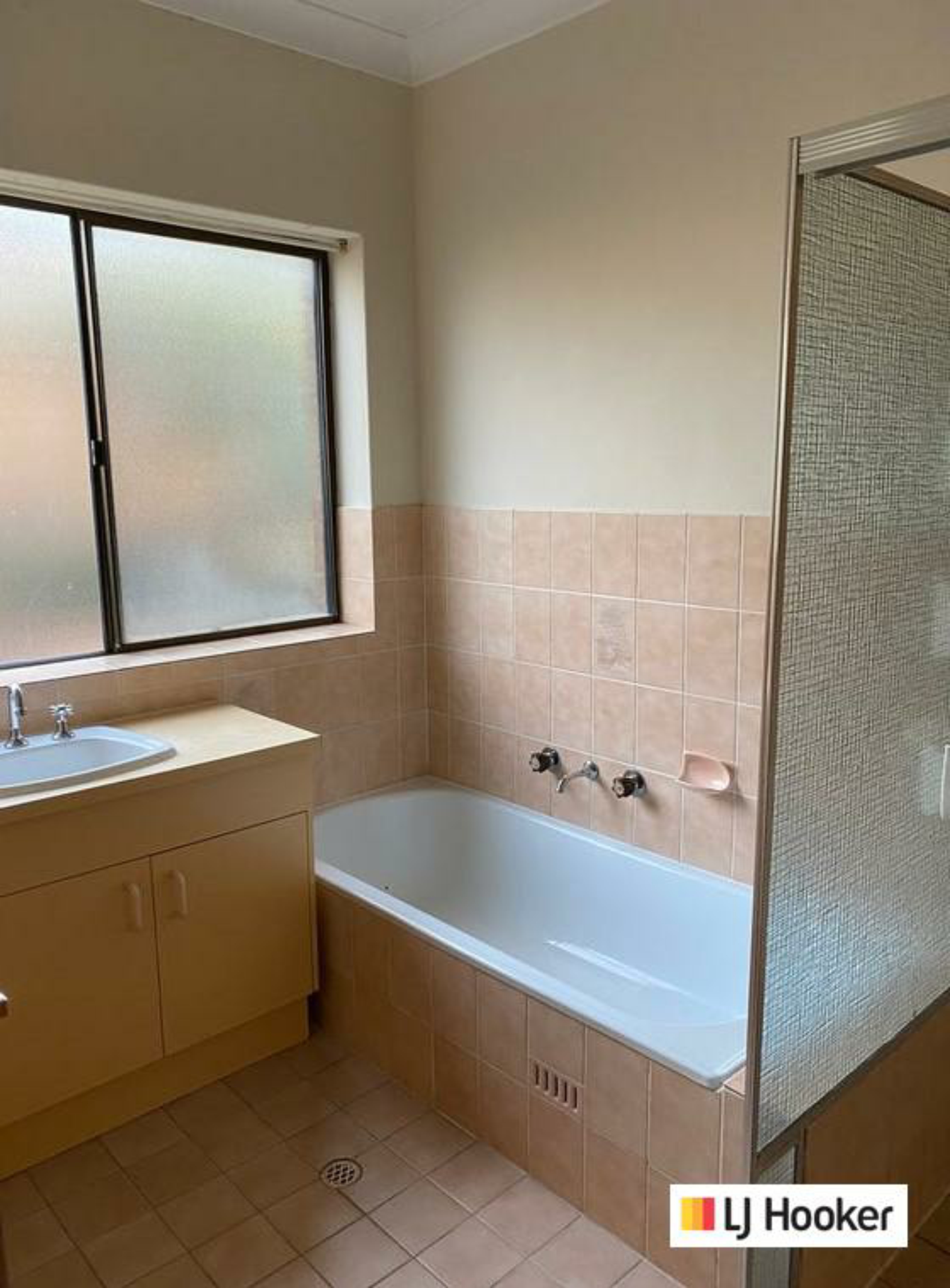 1/6-8 Broadway, GLENELG SOUTH