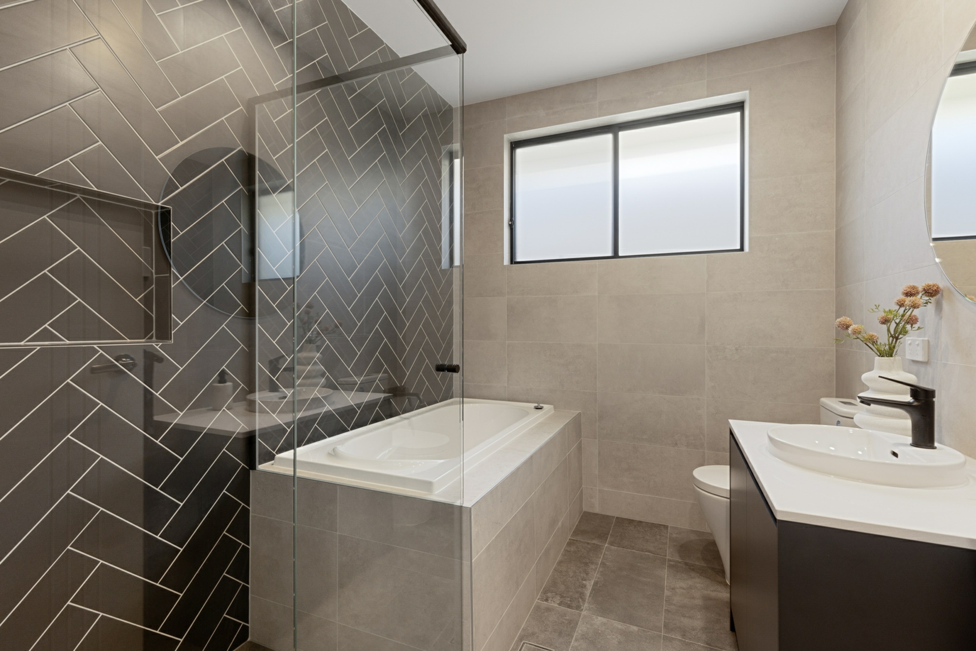 1B Struan Avenue, WARRADALE
