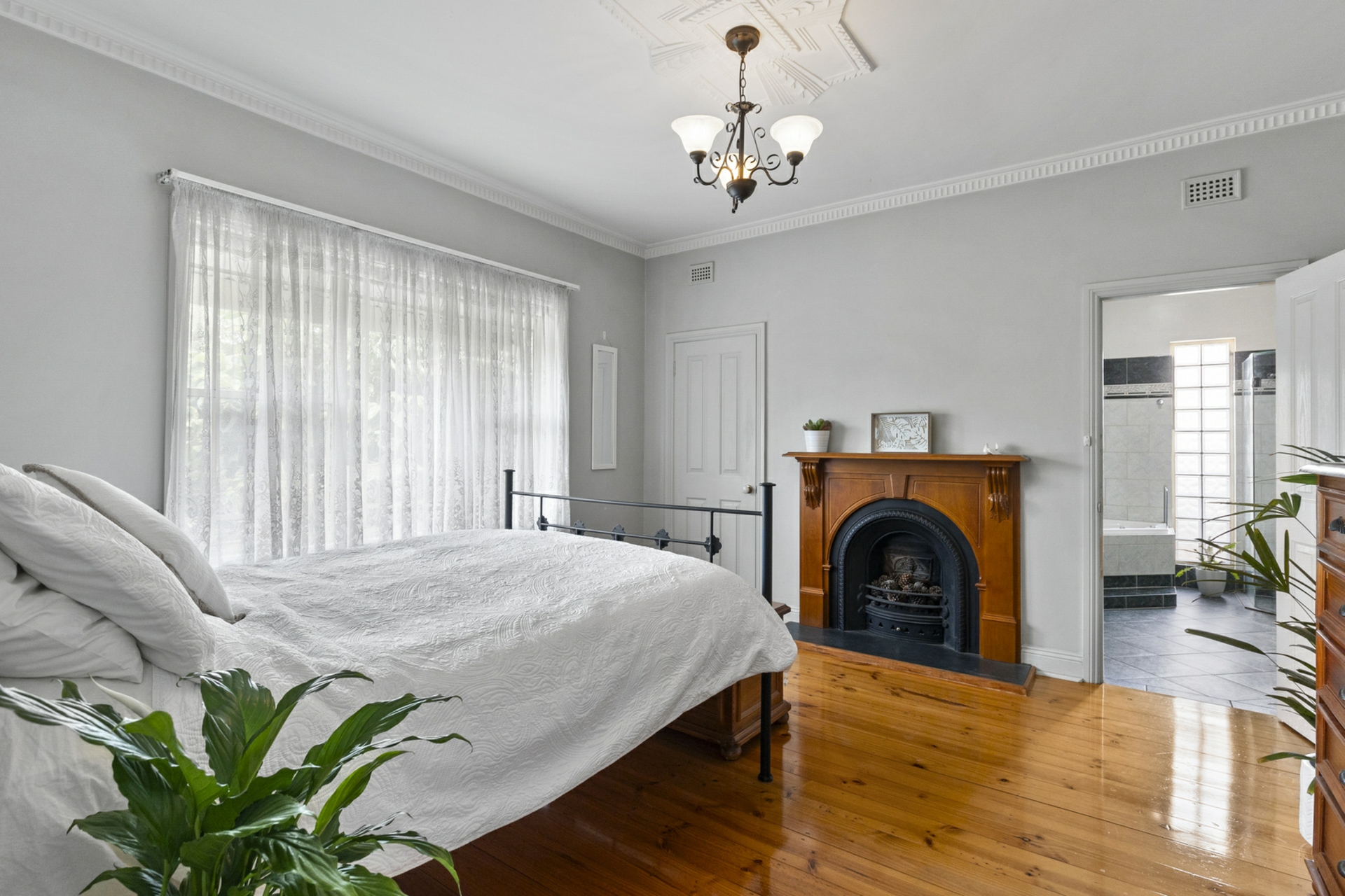 7 St Peters Close, GLENGOWRIE