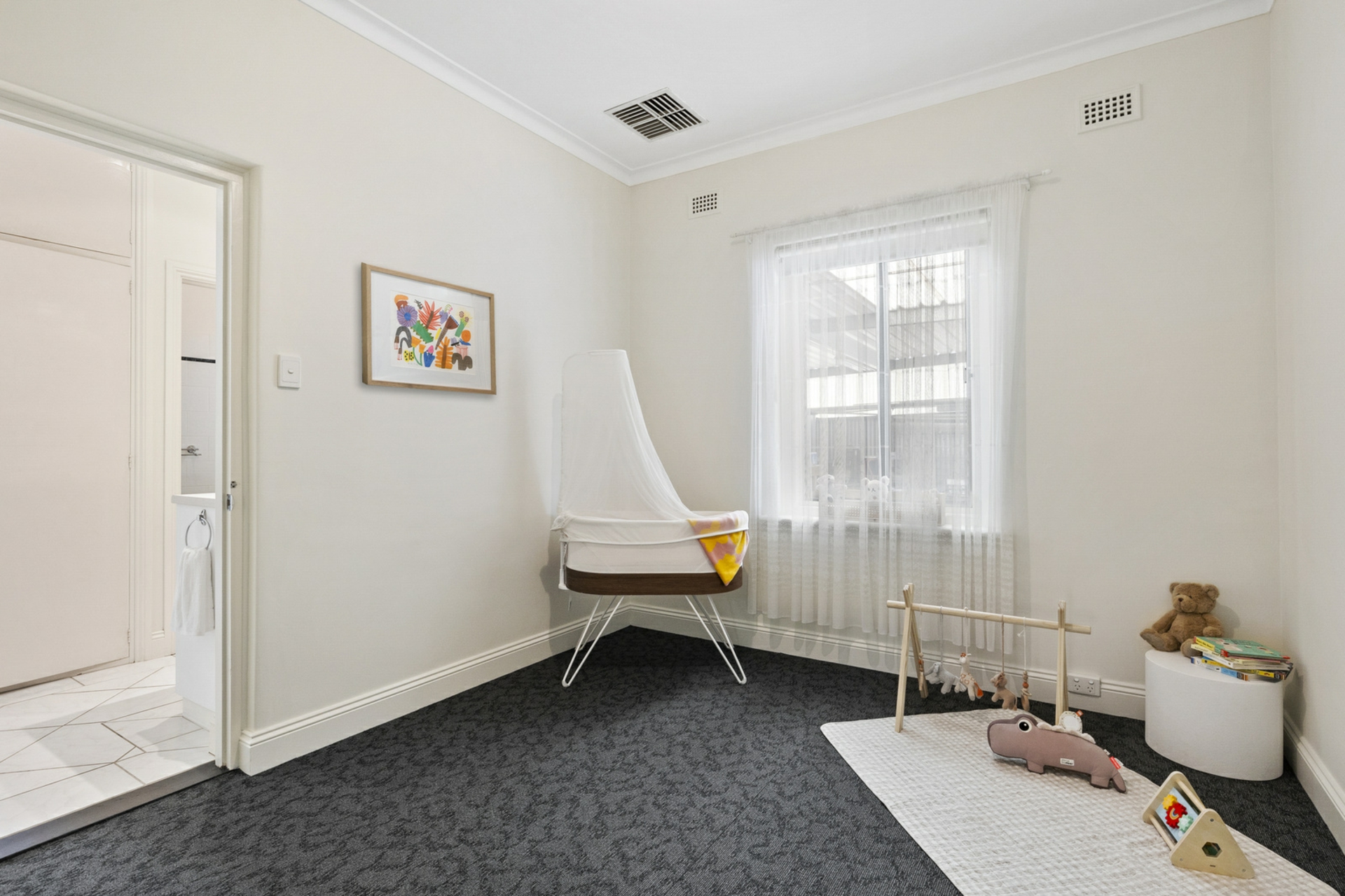 7 St Peters Close, GLENGOWRIE