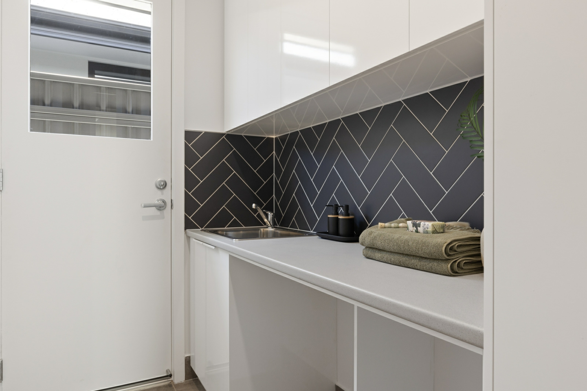 1B Struan Avenue, WARRADALE