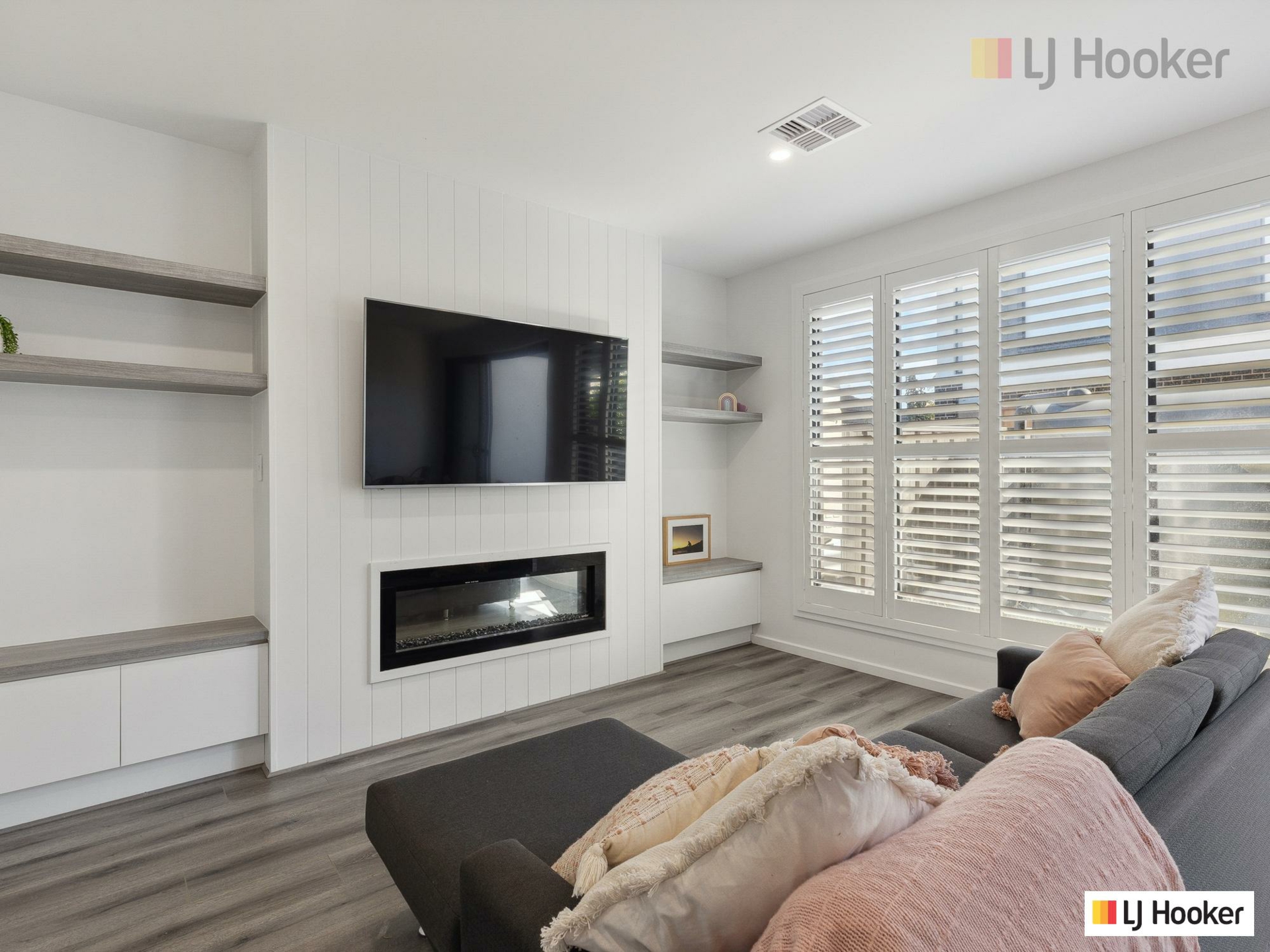 13A Kingston Avenue, SEACOMBE GARDENS