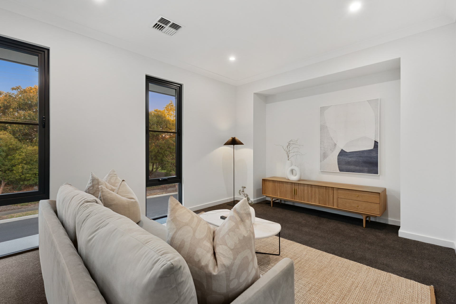 2 St Andrews Crescent, NOVAR GARDENS