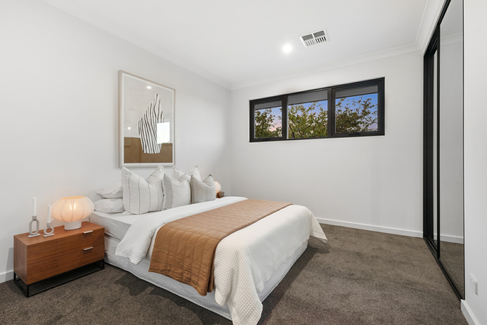 2 St Andrews Crescent, NOVAR GARDENS