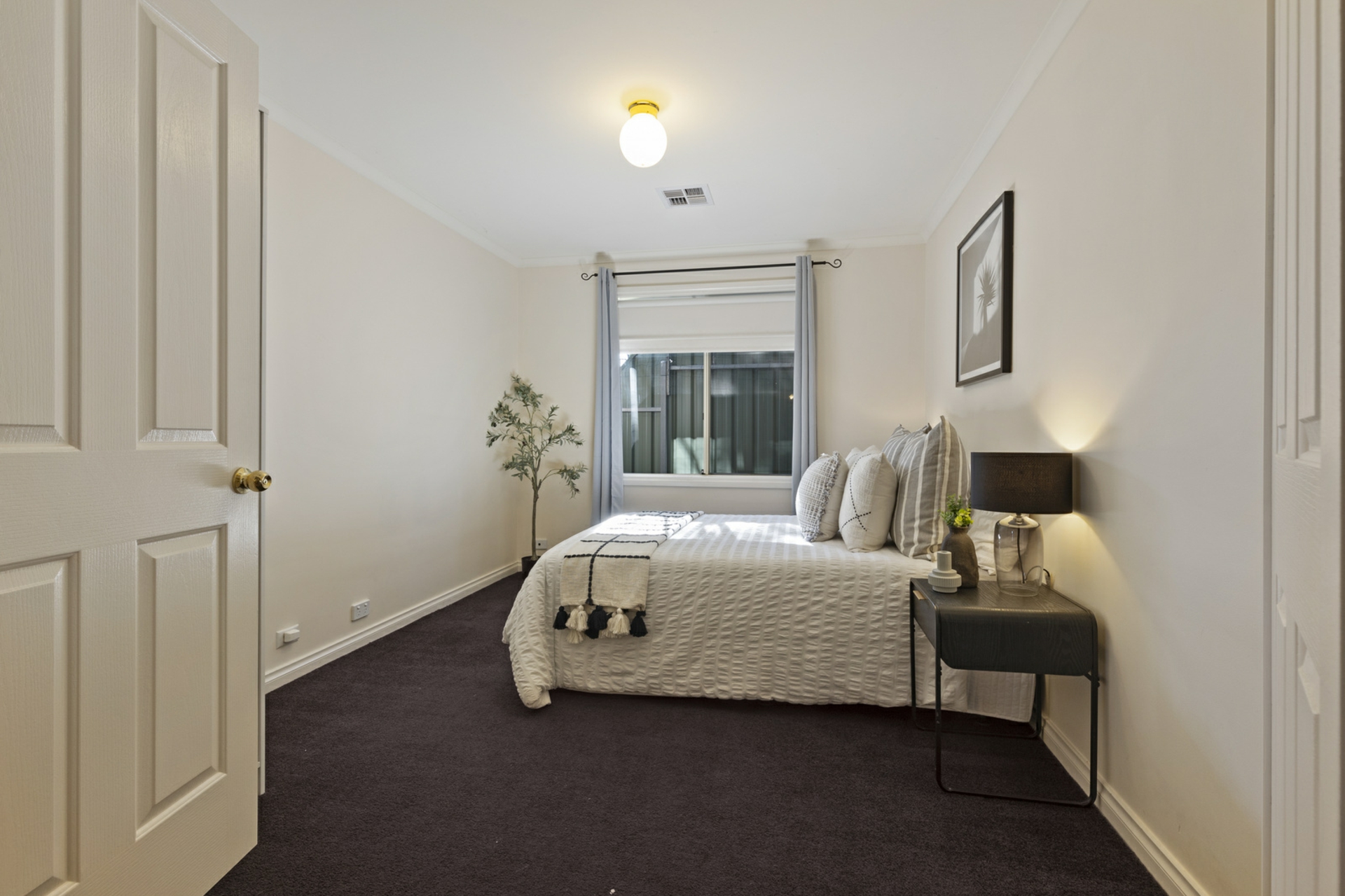 4 Stuart Court, HALLETT COVE