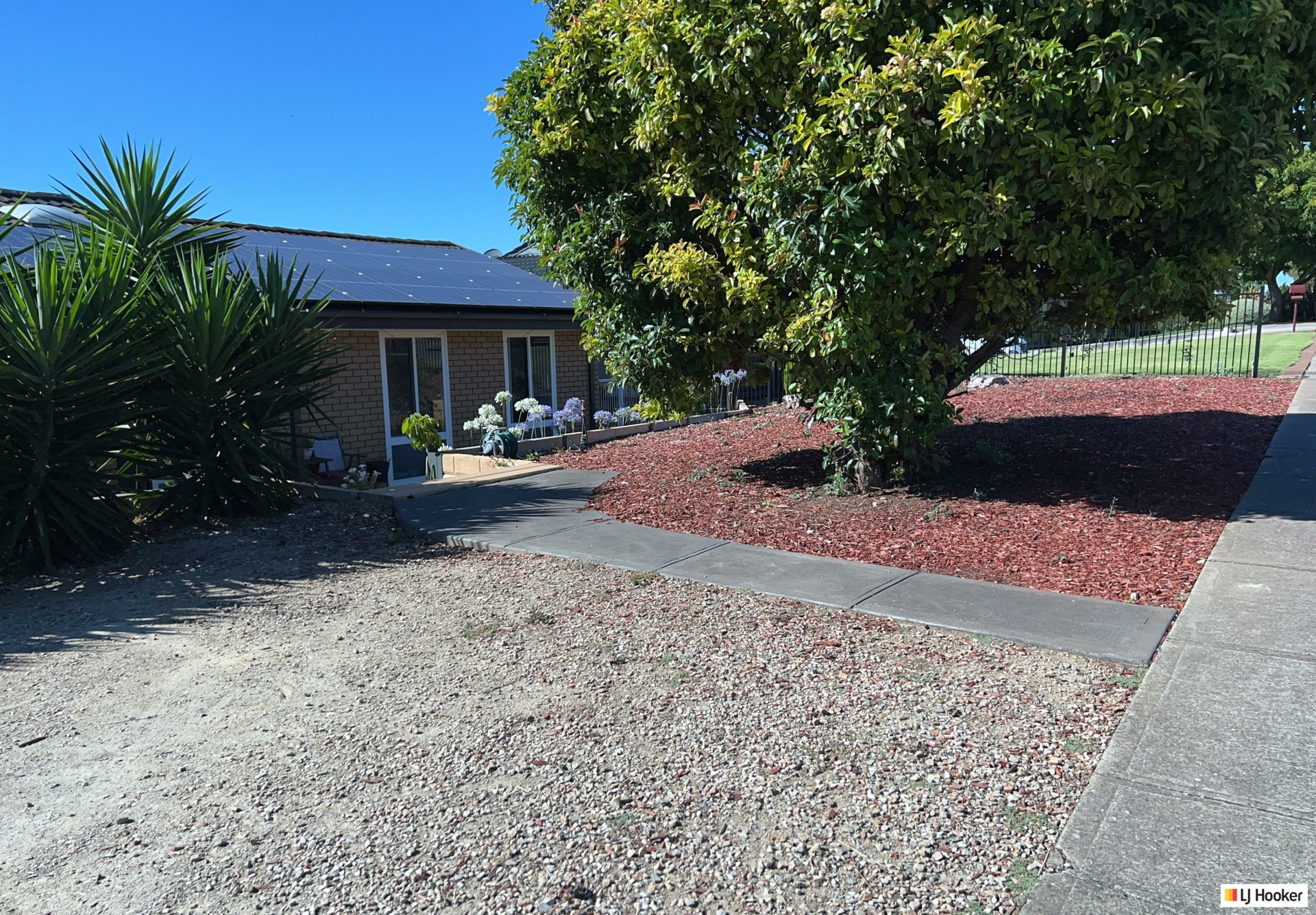 43 Westall Way — photo 3 of 13