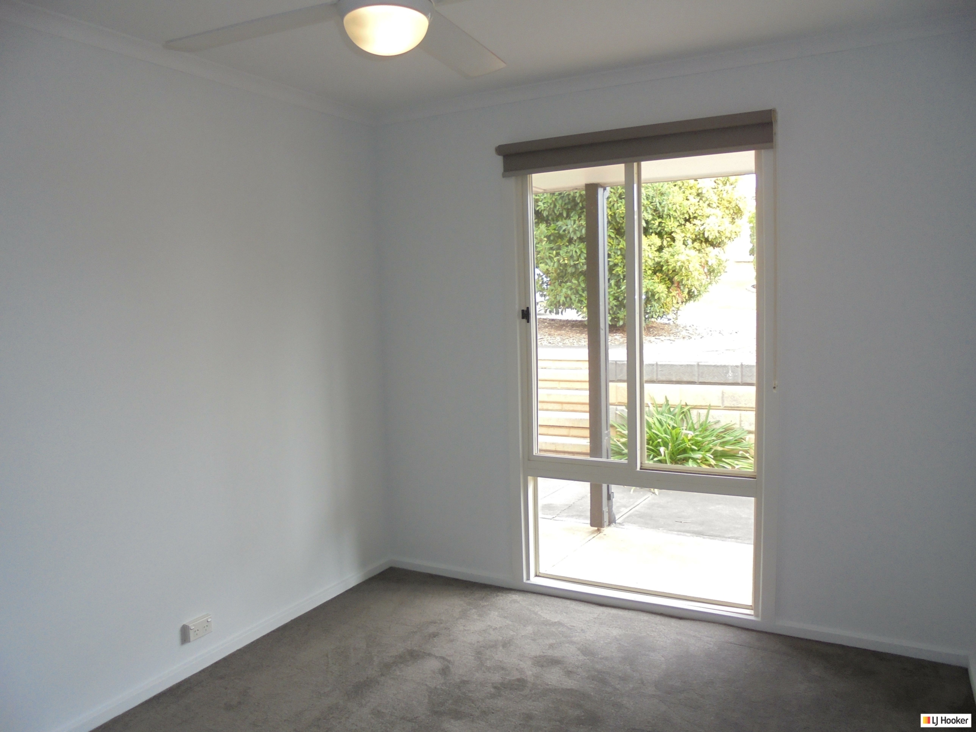 43 Westall Way — photo 9 of 13
