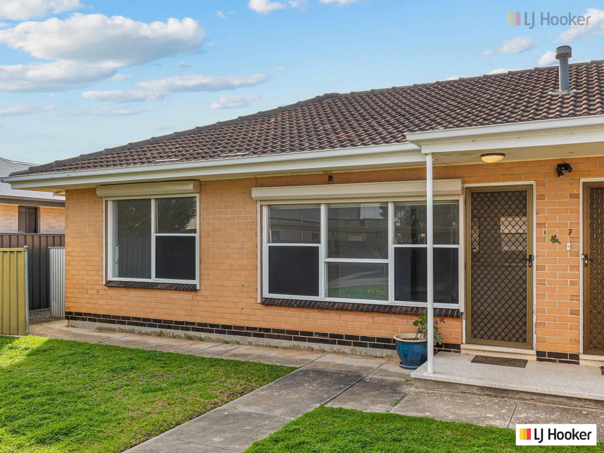 8/12 Crozier Terrace, OAKLANDS PARK