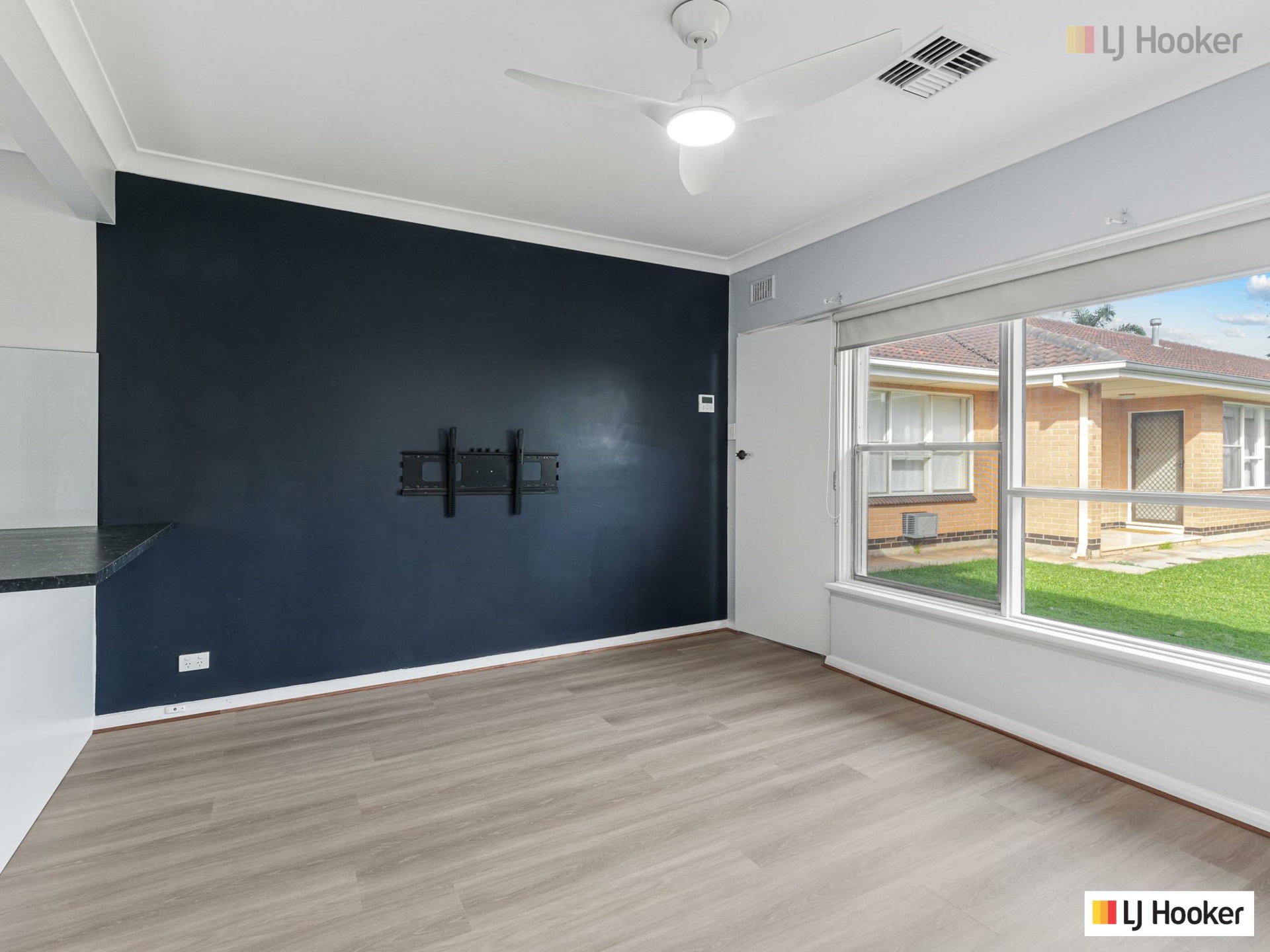 8/12 Crozier Terrace, OAKLANDS PARK
