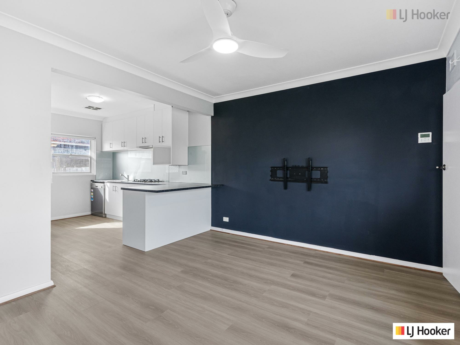 8/12 Crozier Terrace, OAKLANDS PARK