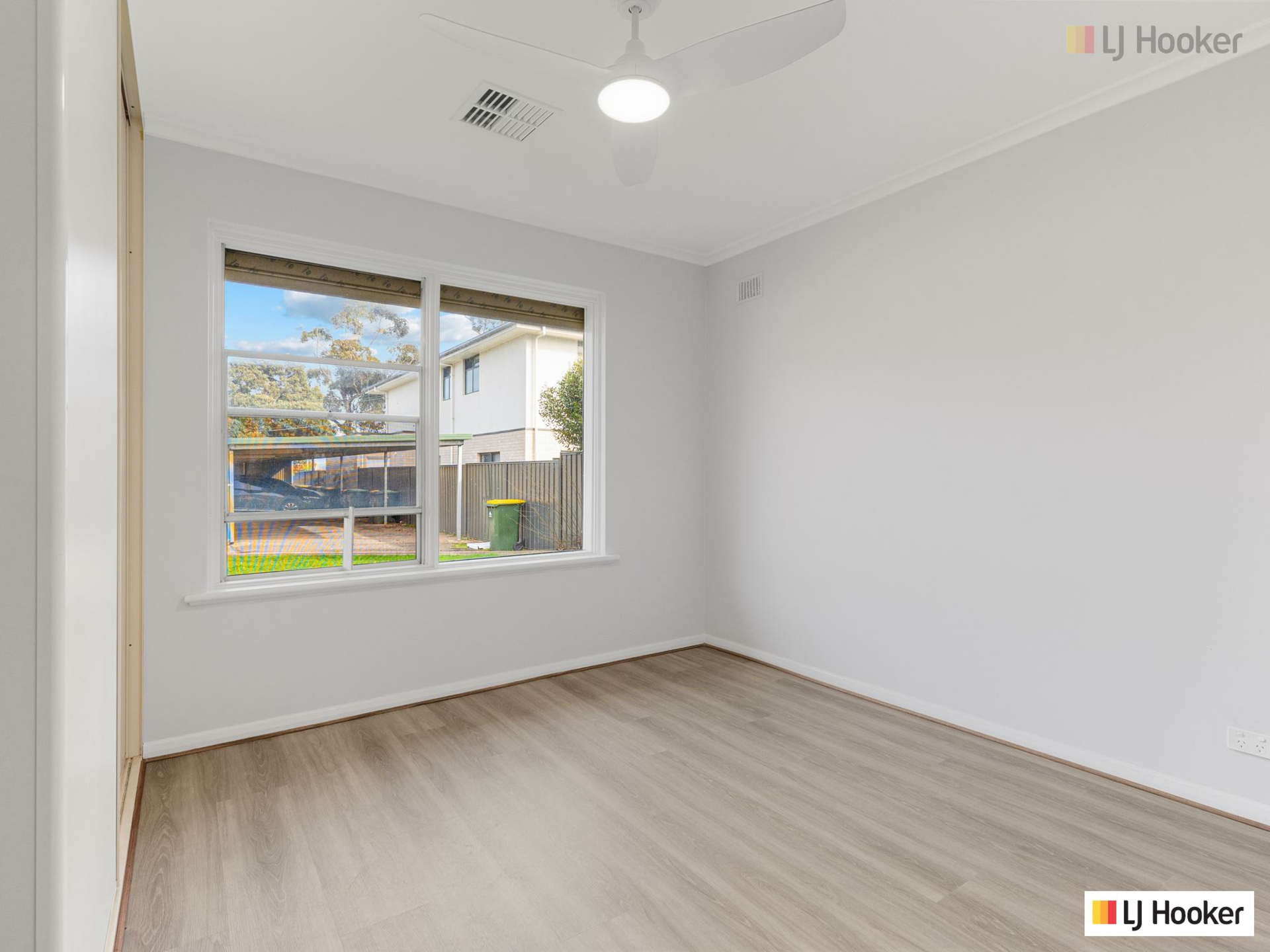 8/12 Crozier Terrace, OAKLANDS PARK
