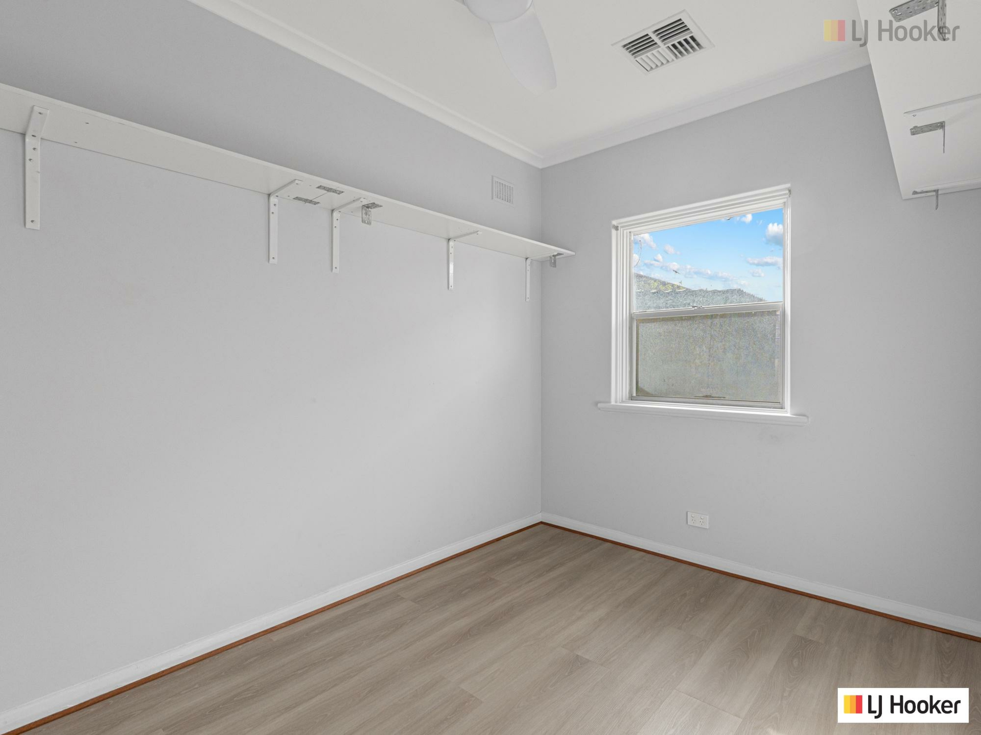 8/12 Crozier Terrace, OAKLANDS PARK