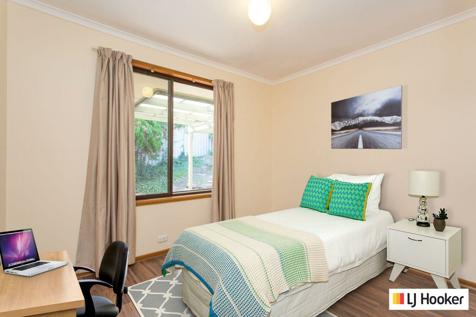 12 Columbia Crescent, HALLETT COVE