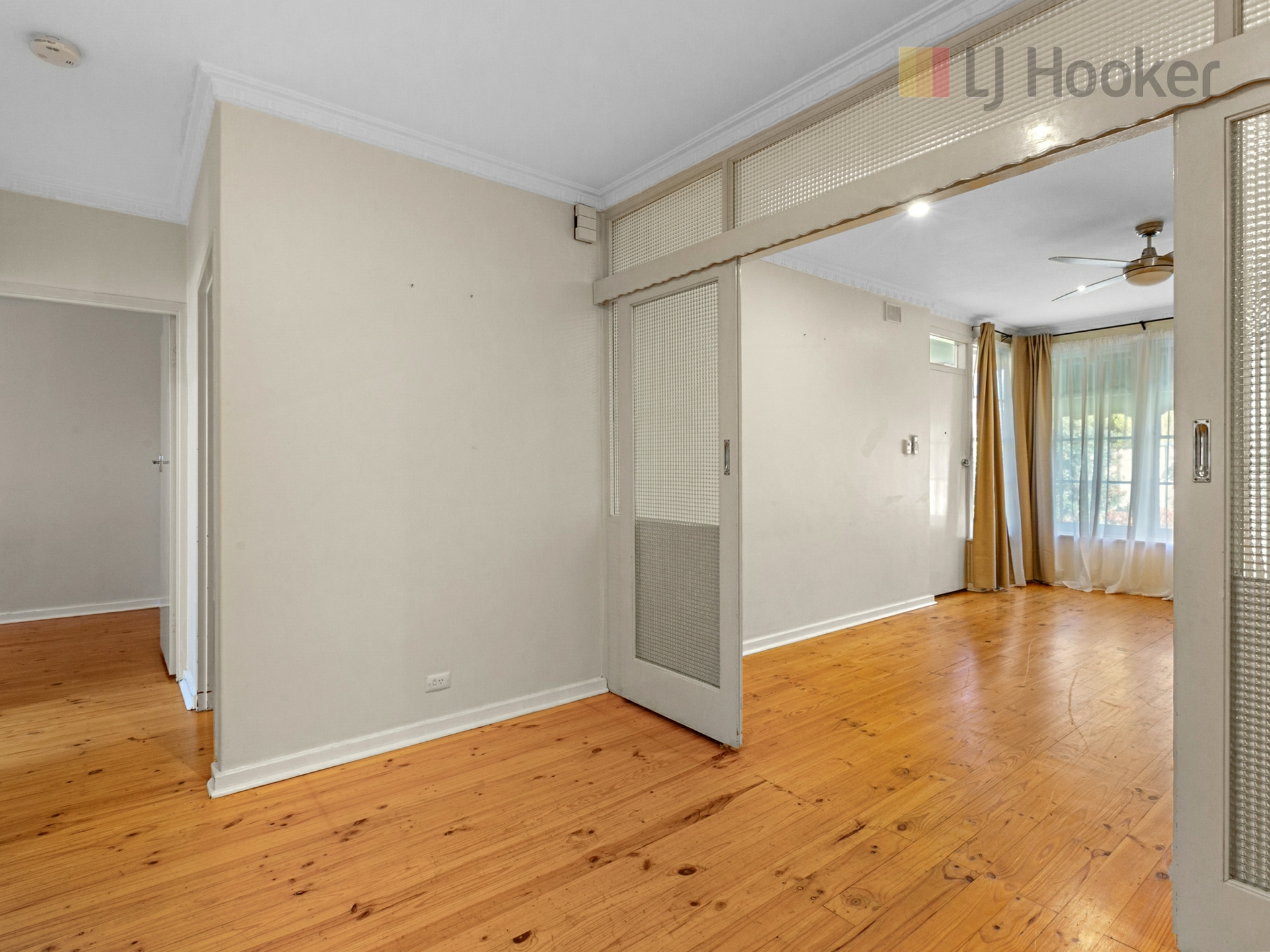 2/2 Strathmore Terrace, BRIGHTON