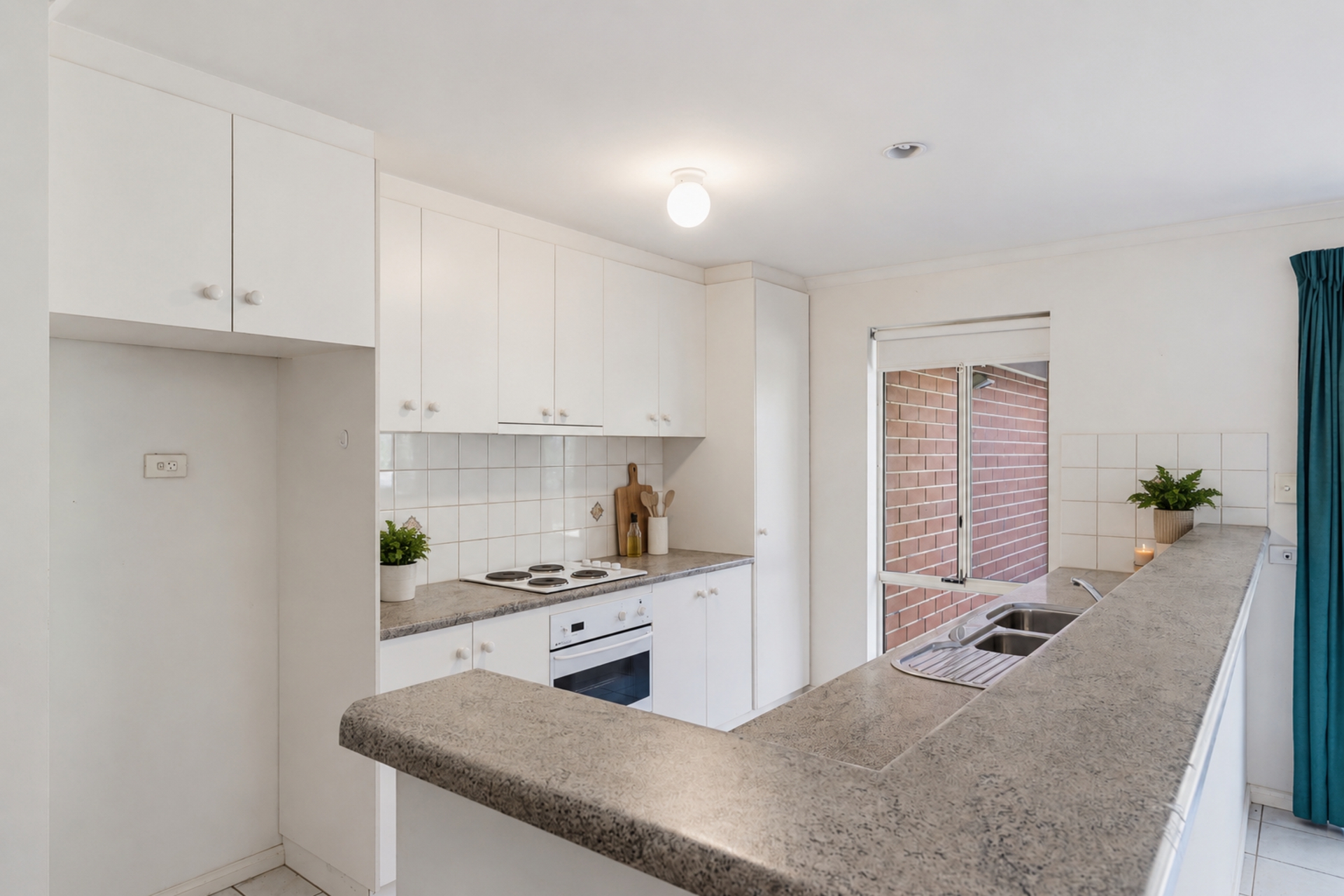 23 Brigalow Avenue — photo 3 of 15