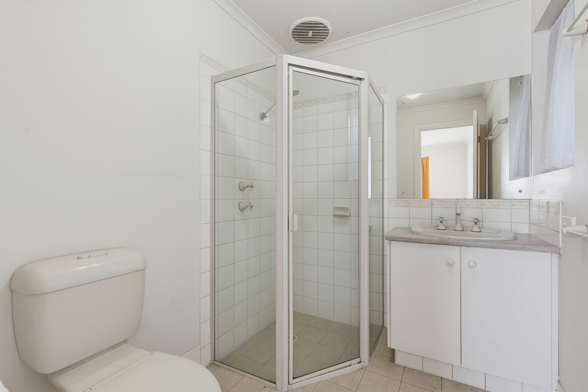 23 Brigalow Avenue — photo 7 of 15