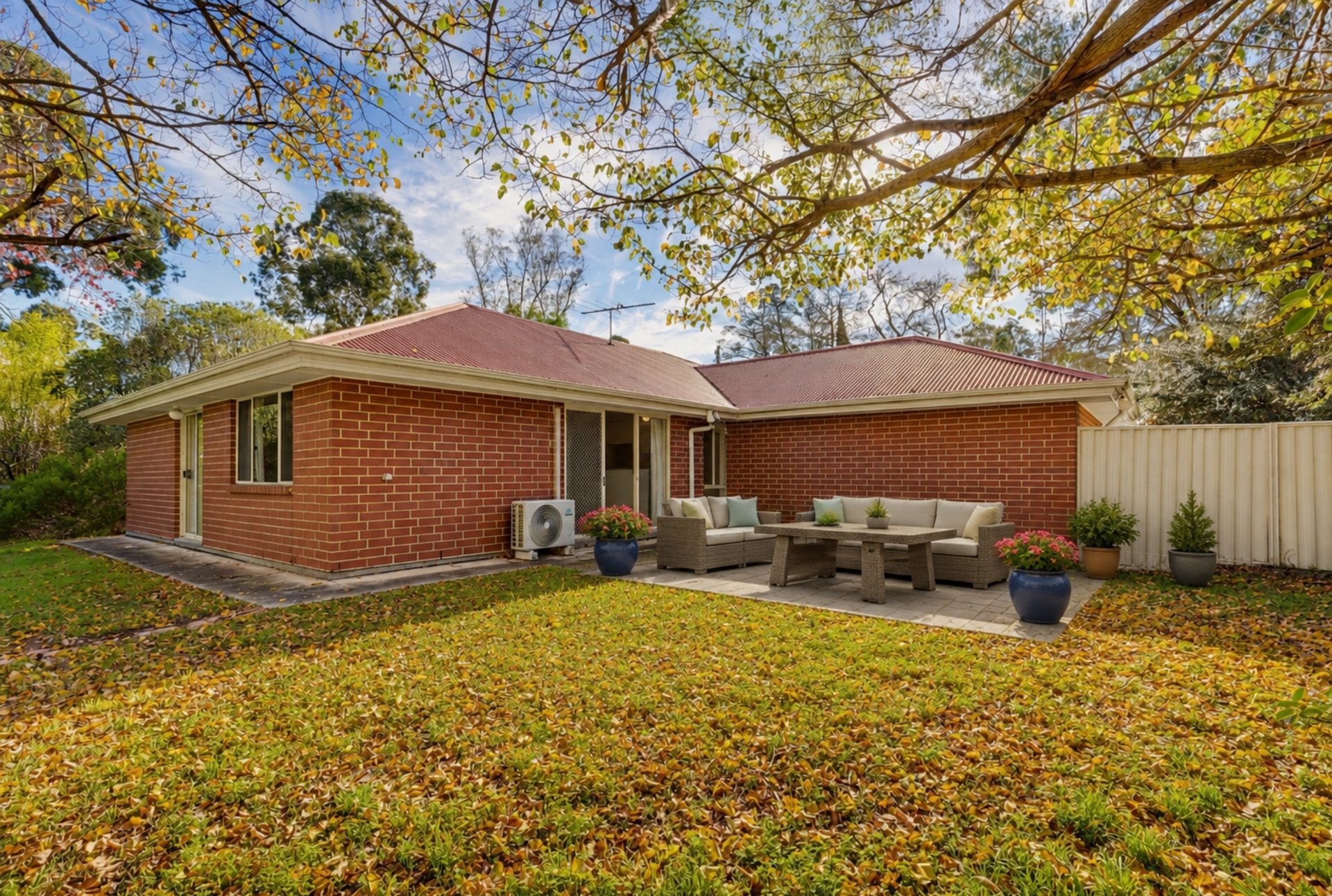 23 Brigalow Avenue — photo 13 of 15