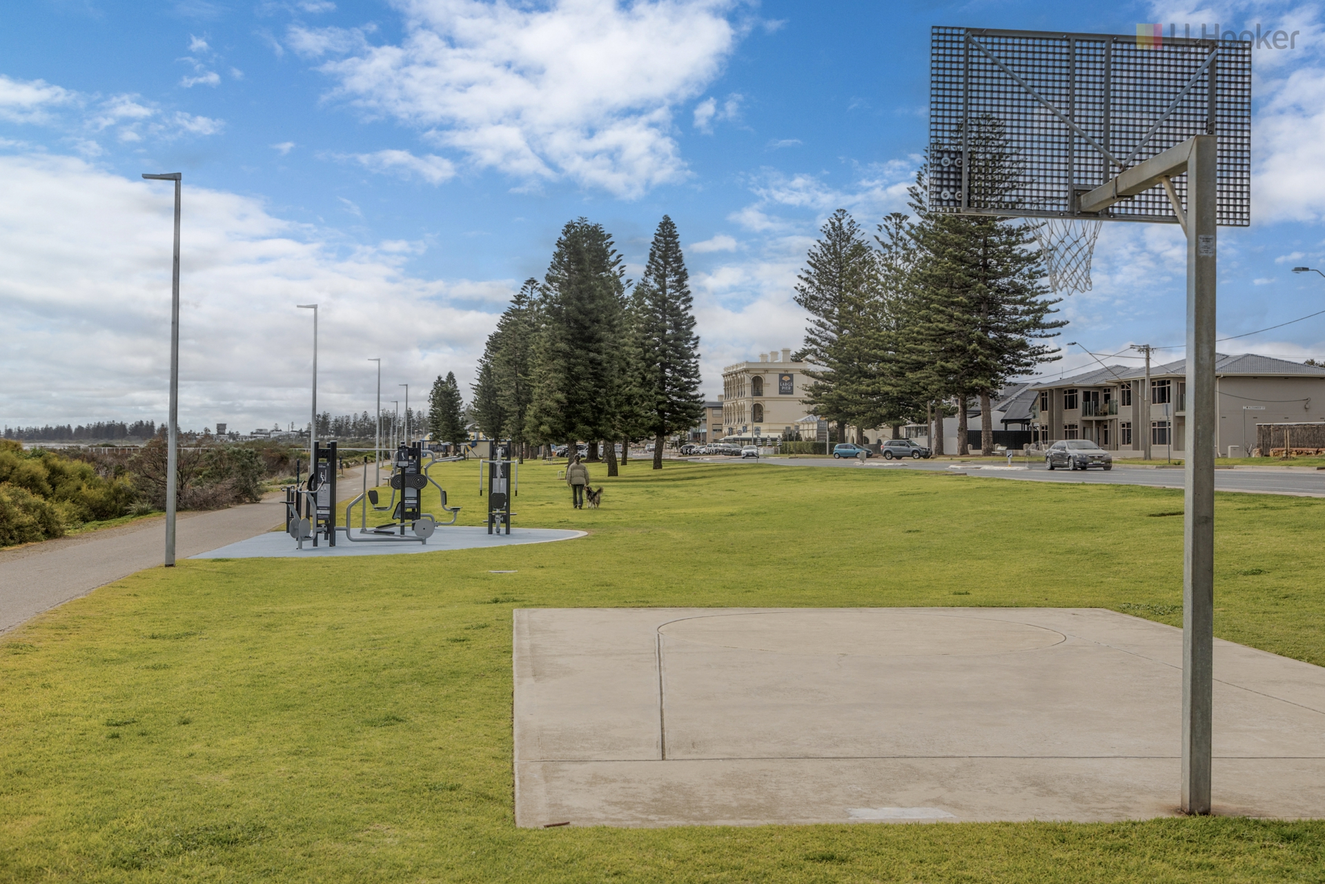 6/11 Alexander Street — photo 18 of 18