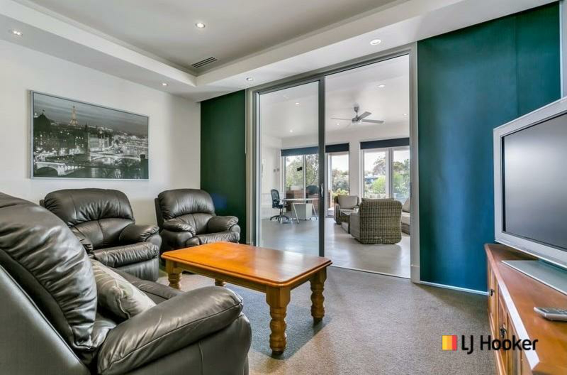2 Marine Parade — photo 5 of 10