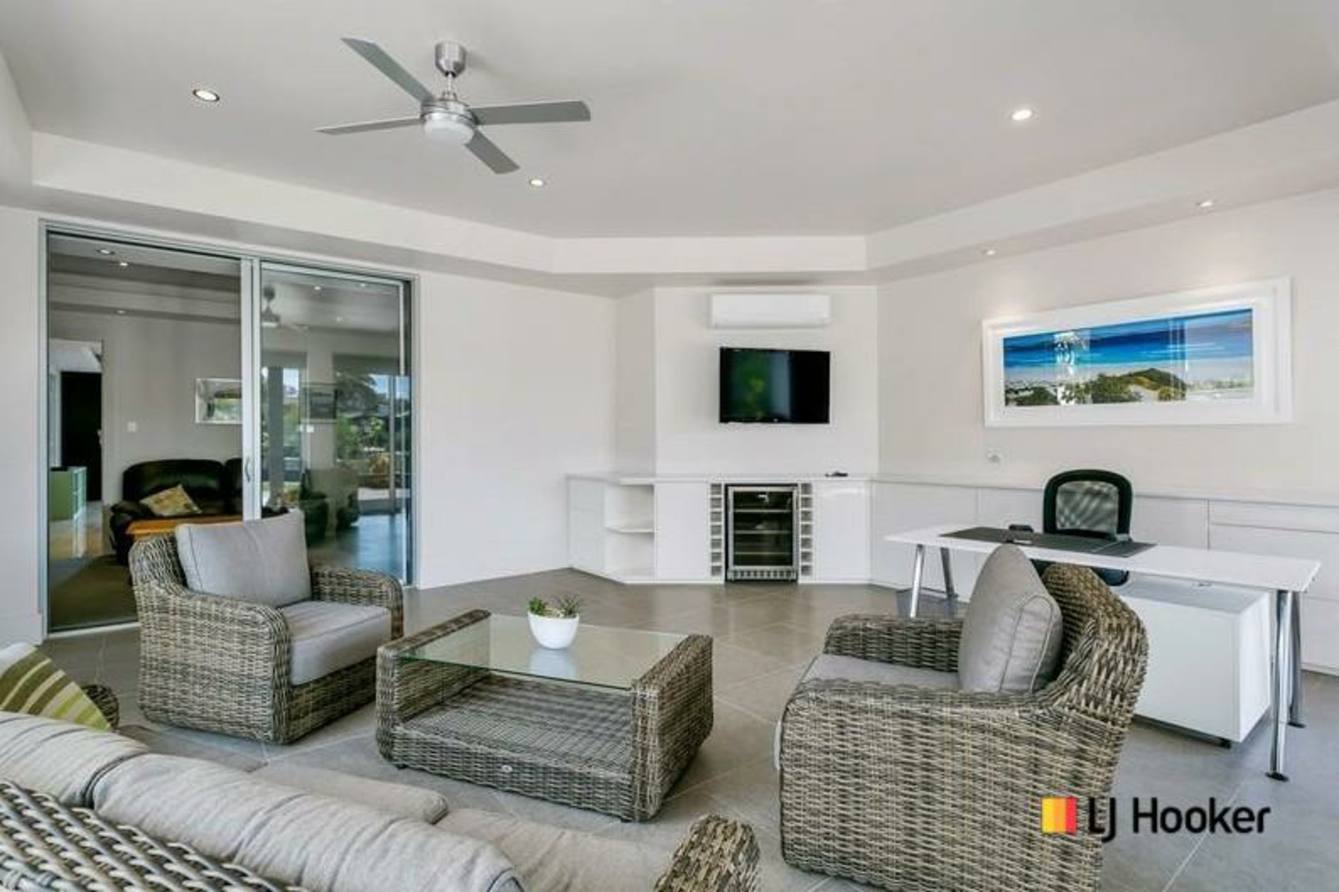 2 Marine Parade — photo 6 of 10