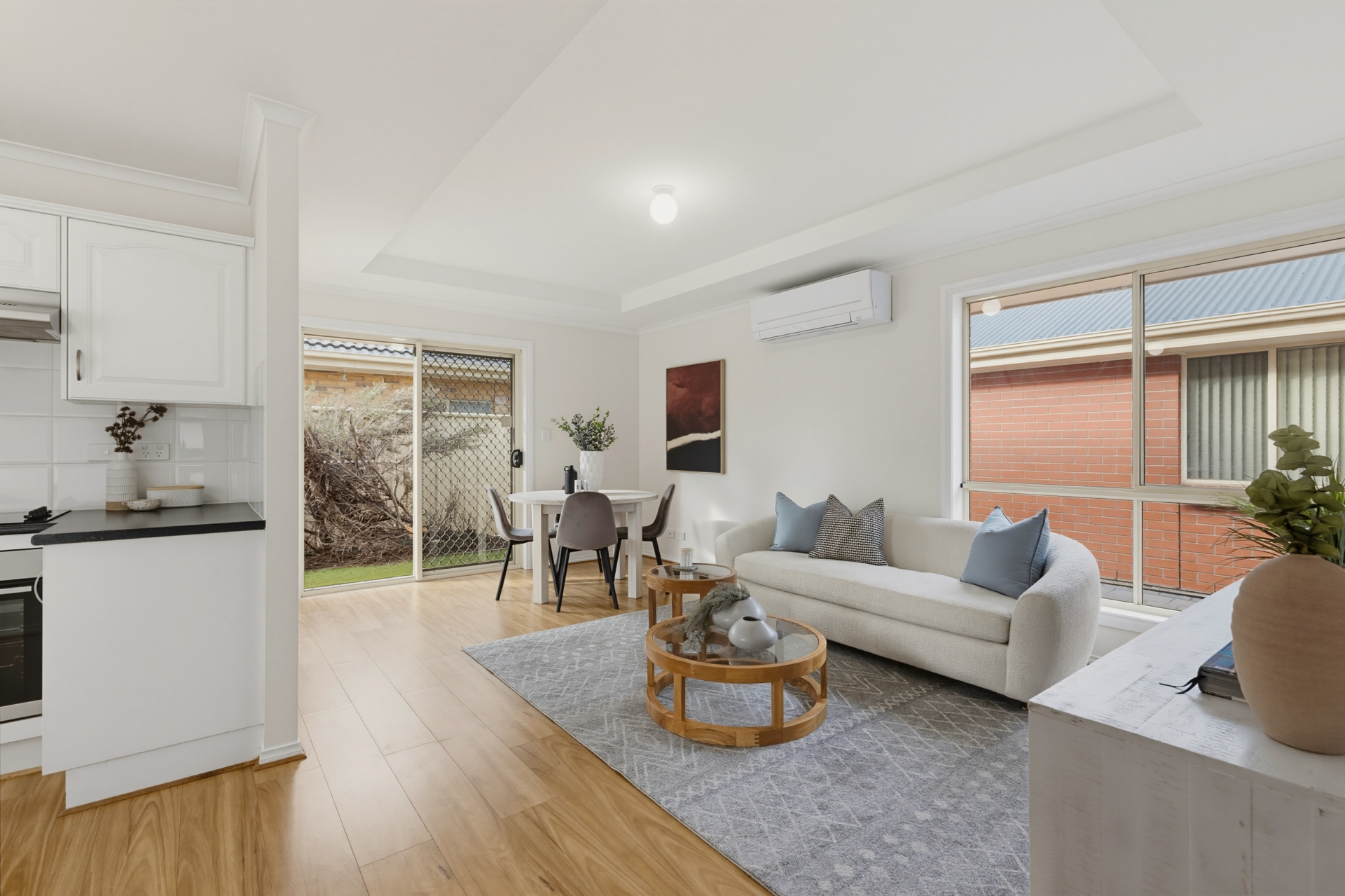 10B Finchley Street — photo 2 of 16