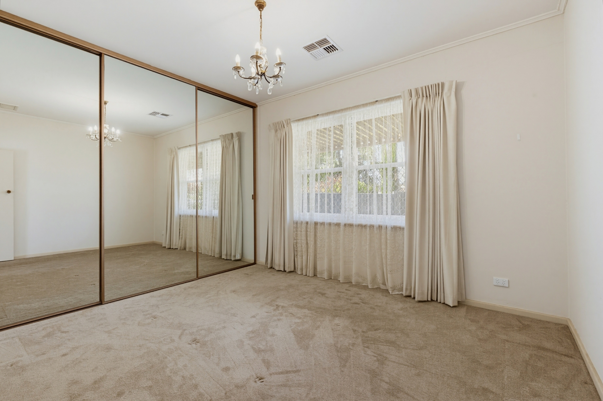 30 Vinall Street — photo 11 of 23