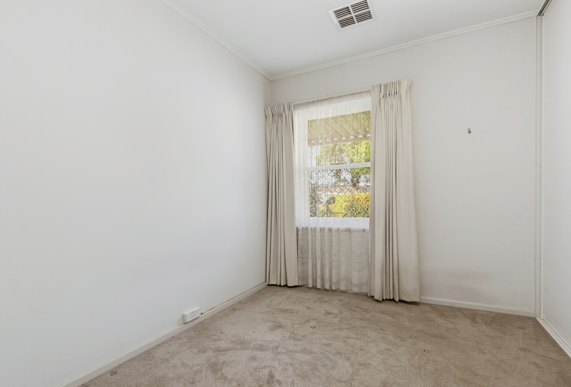 30 Vinall Street — photo 13 of 23