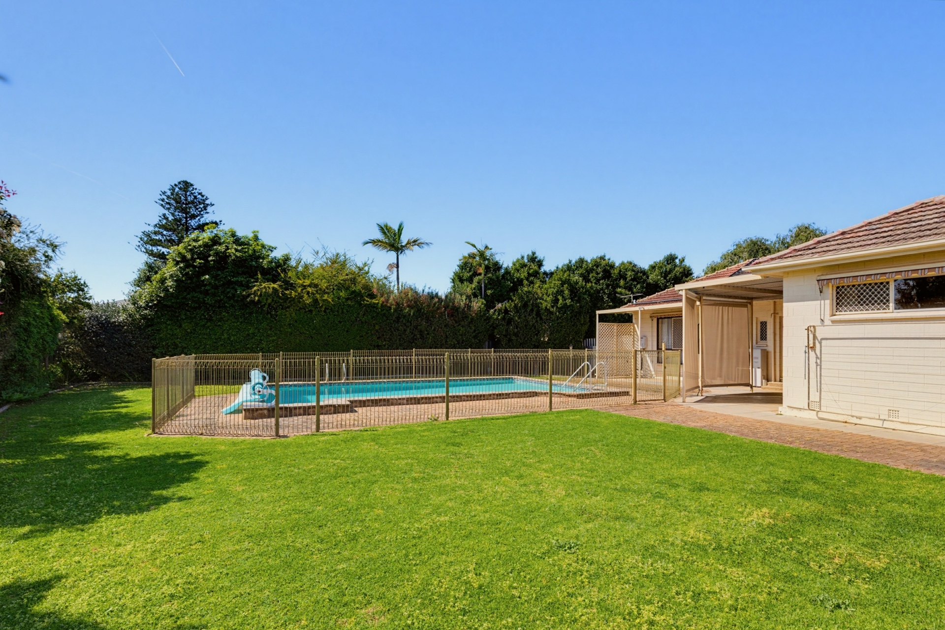 30 Vinall Street — photo 19 of 23