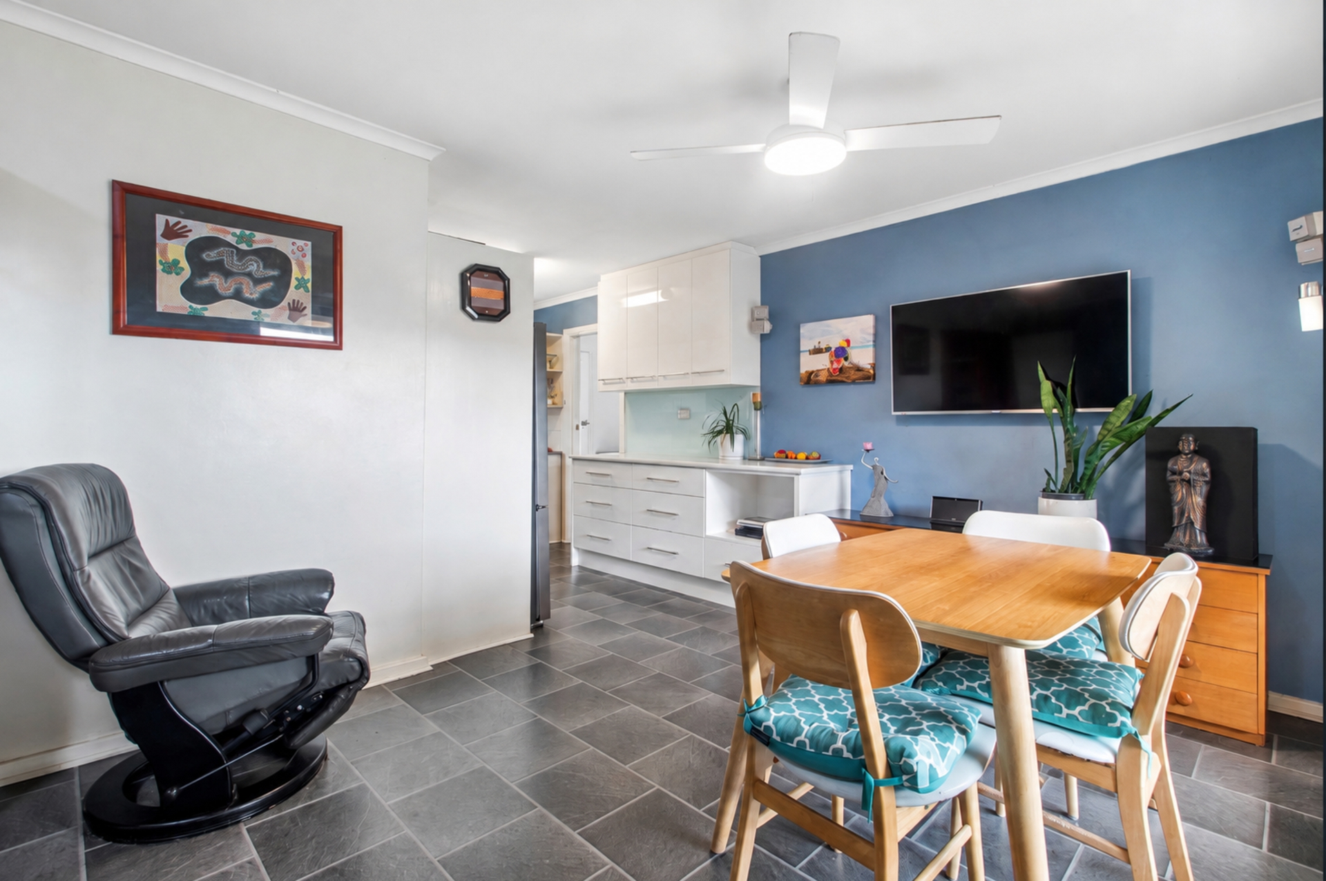 2/3 King George Avenue — photo 4 of 16