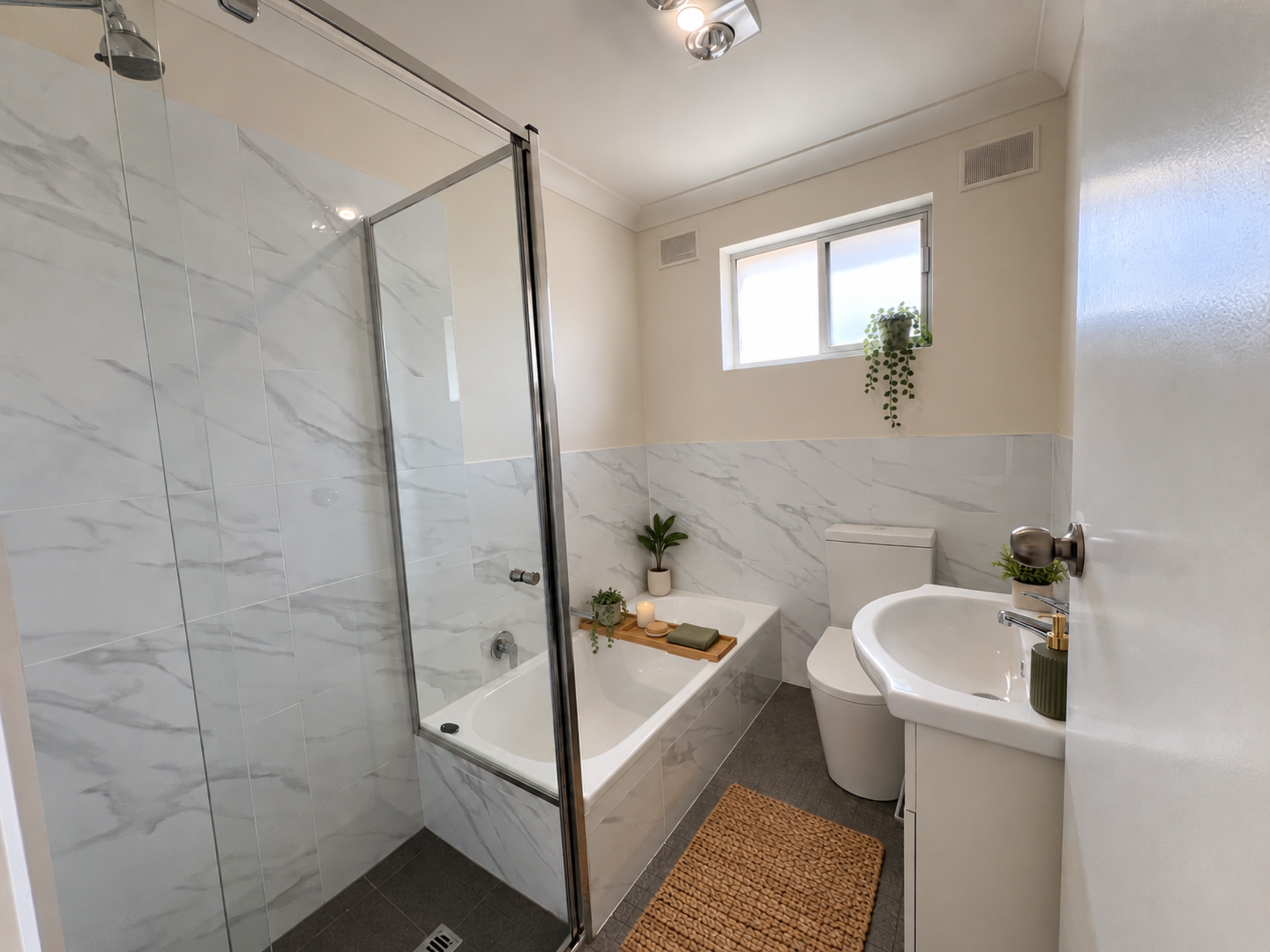 2/47 Angus Avenue — photo 6 of 10