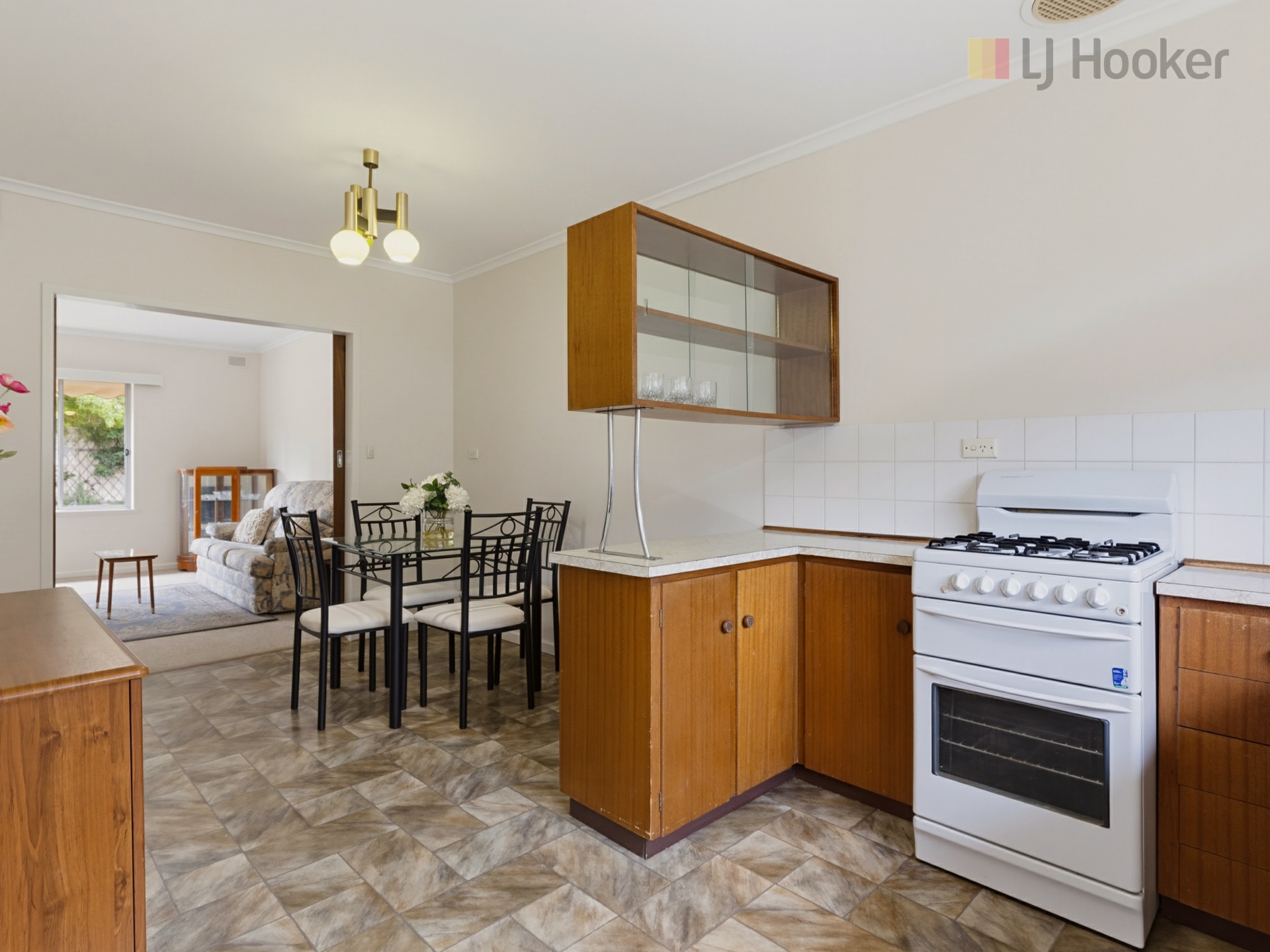 4/2 Hazel Street — photo 7 of 12