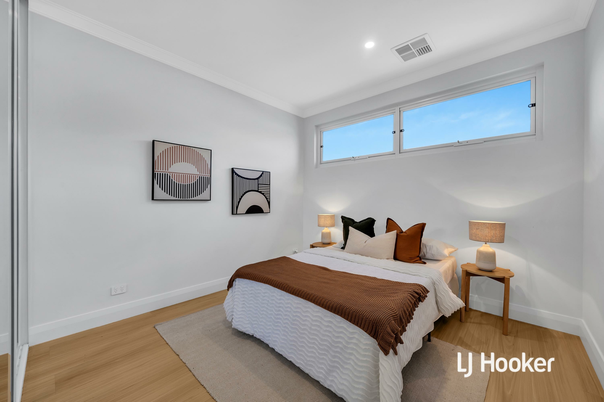 41 Hawkesbury Avenue — photo 14 of 23