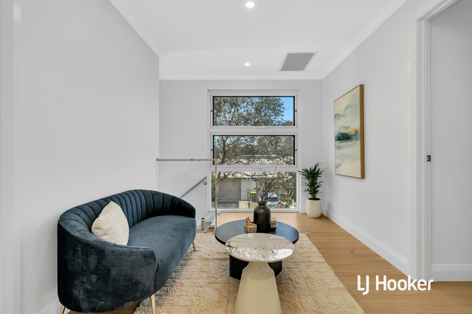 41 Hawkesbury Avenue — photo 16 of 23