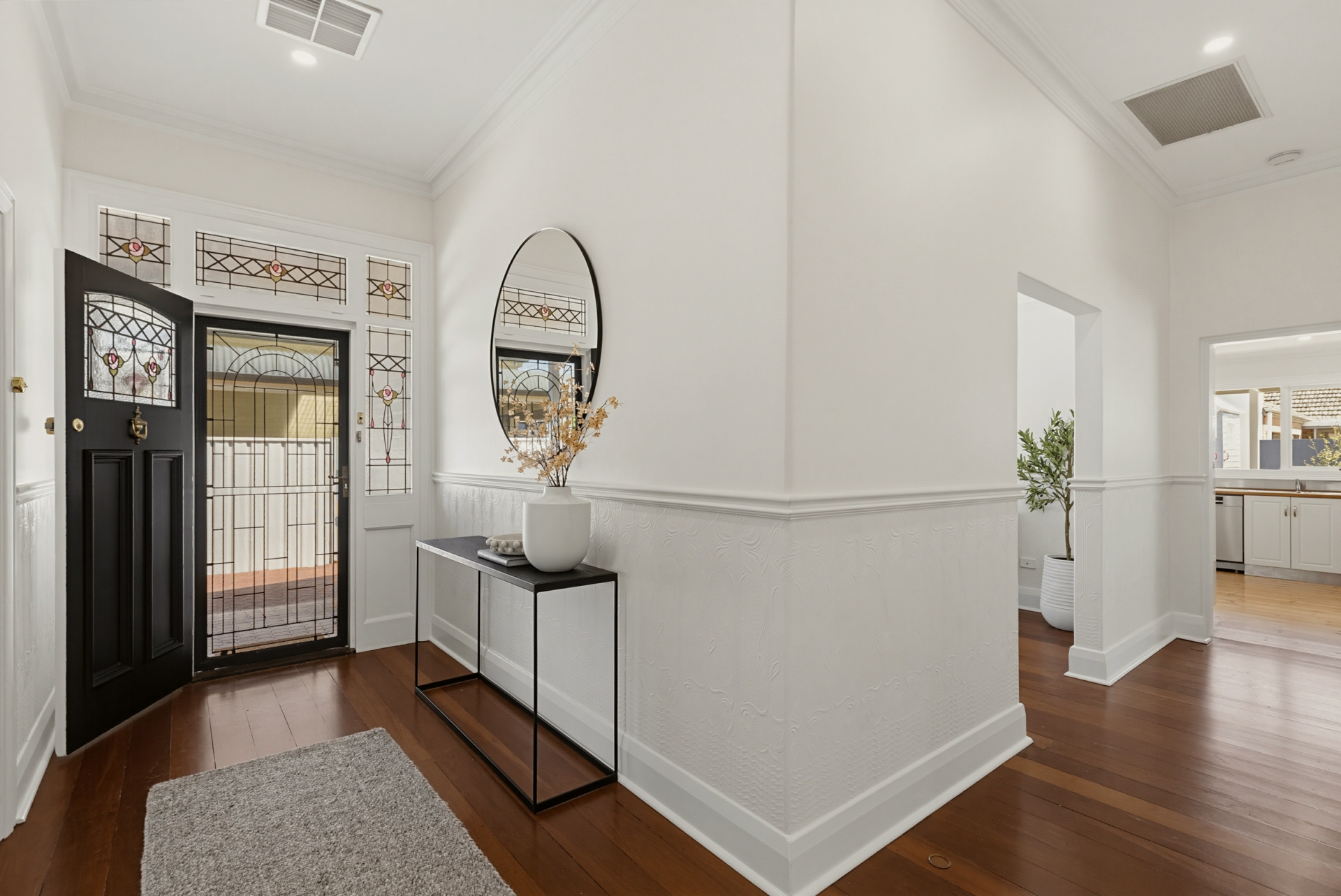 53 Alison Street — photo 3 of 20