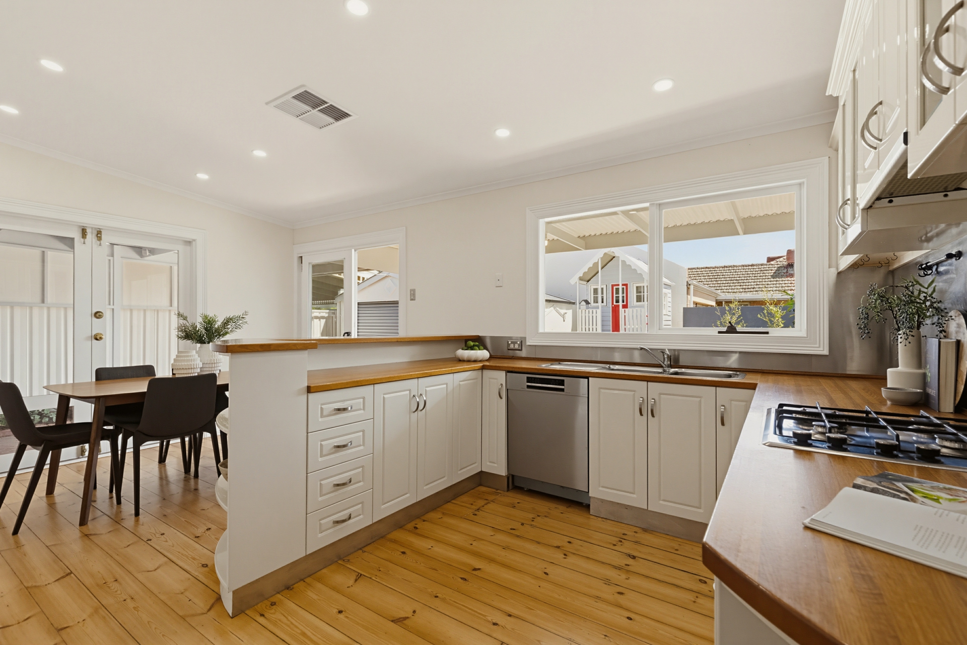 53 Alison Street — photo 6 of 20