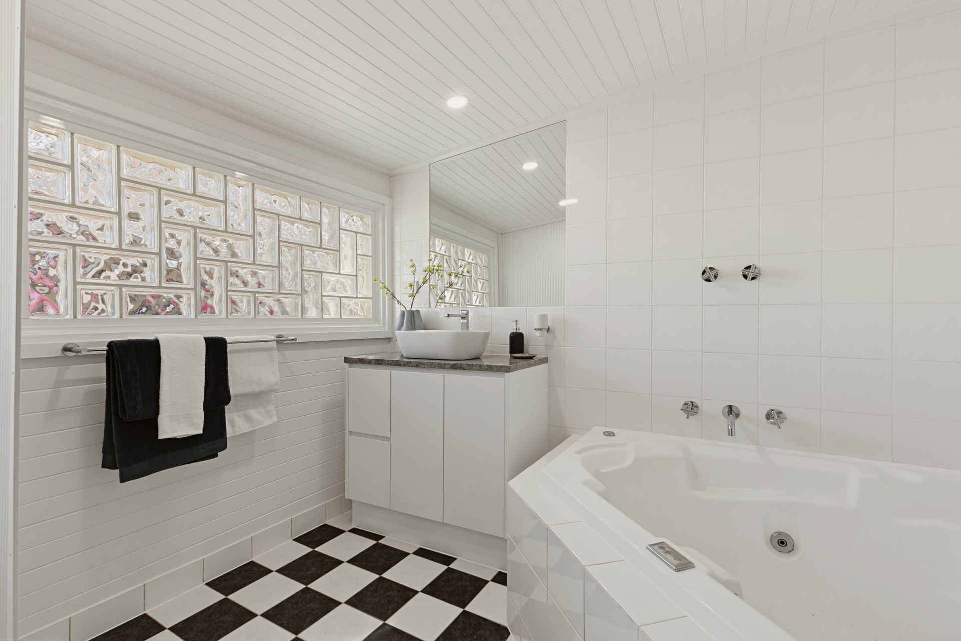 53 Alison Street — photo 12 of 20