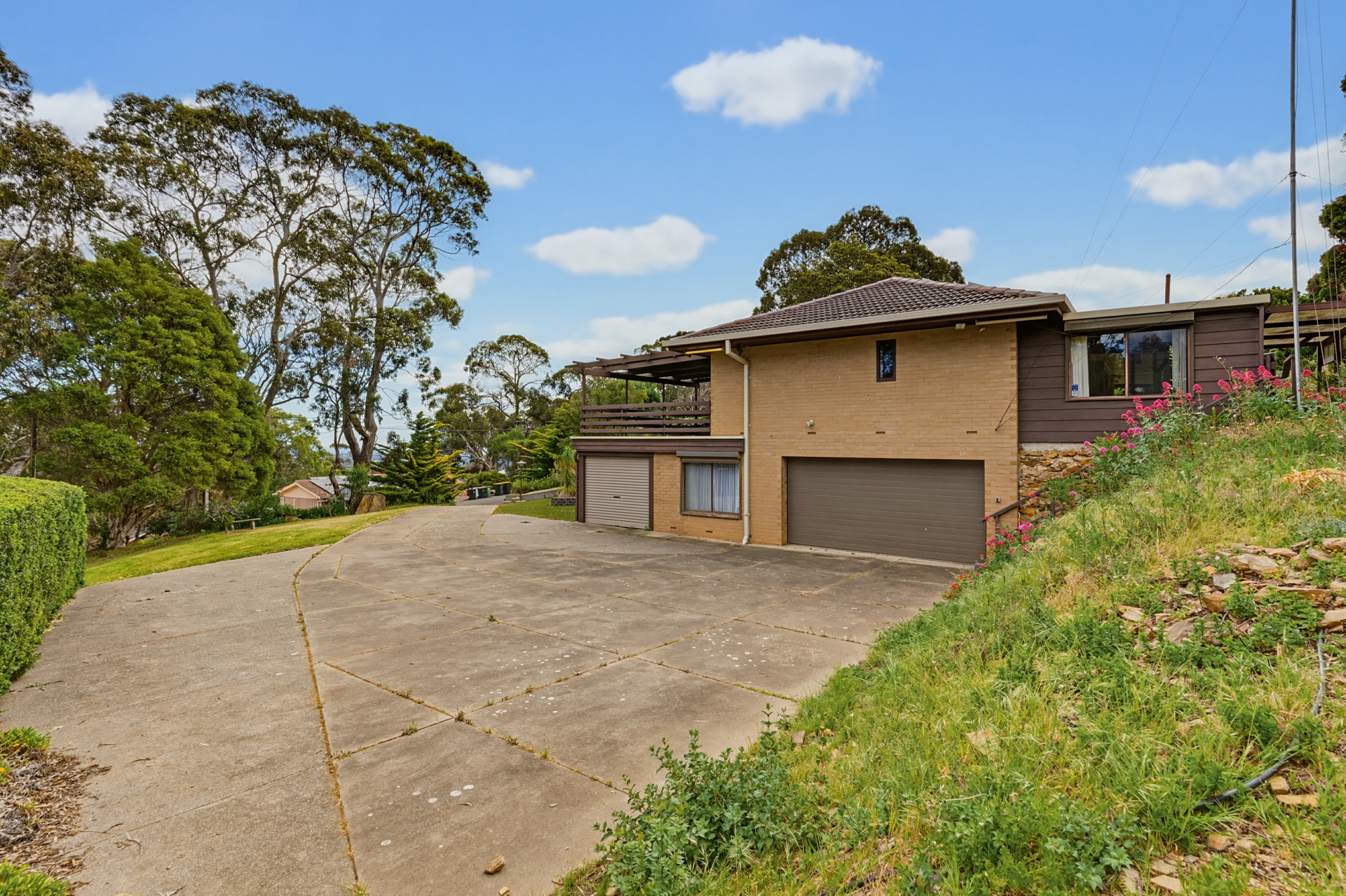 2 Dorset Crescent — photo 20 of 21