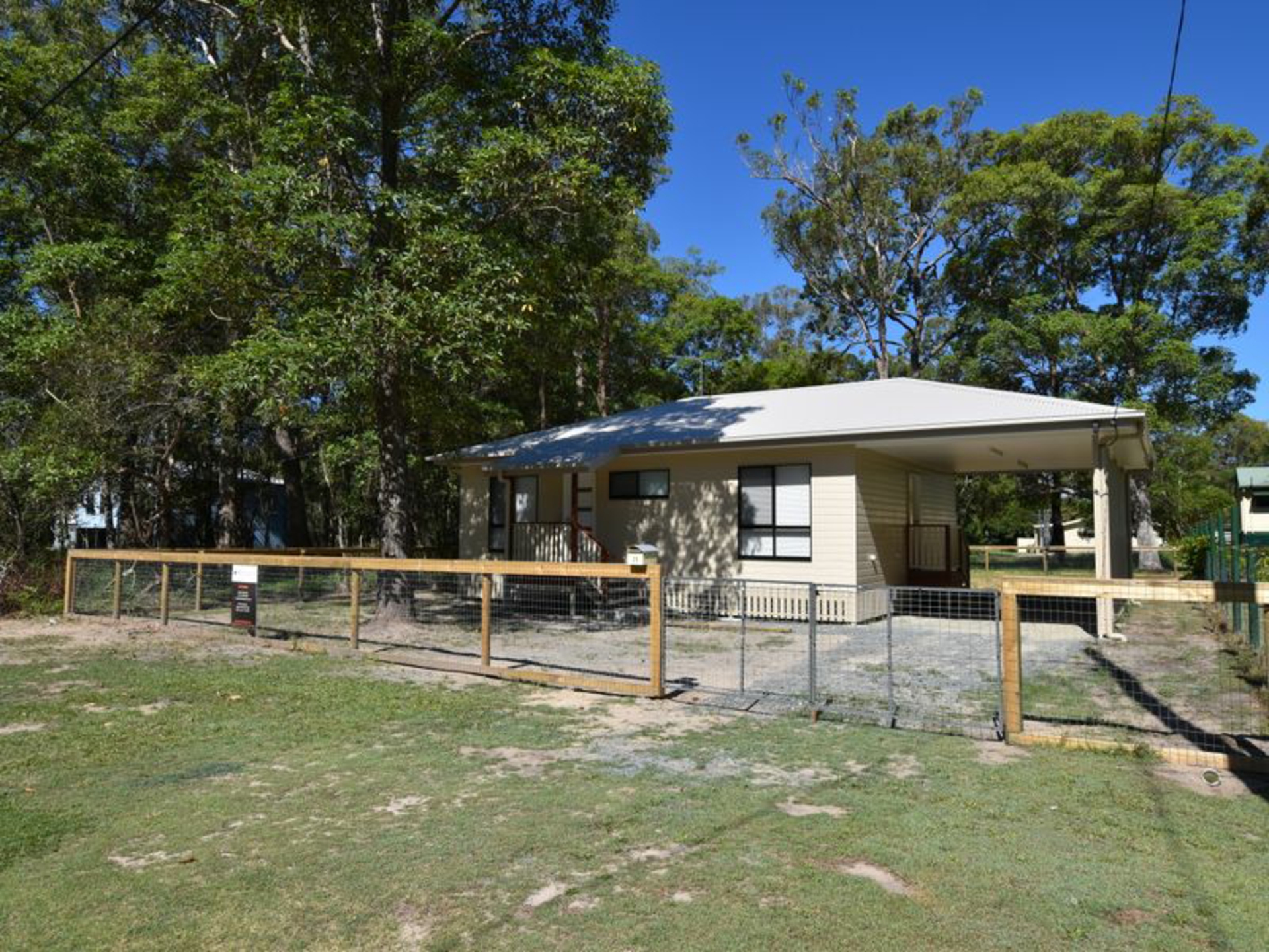 25 Coolabah St, RUSSELL ISLAND