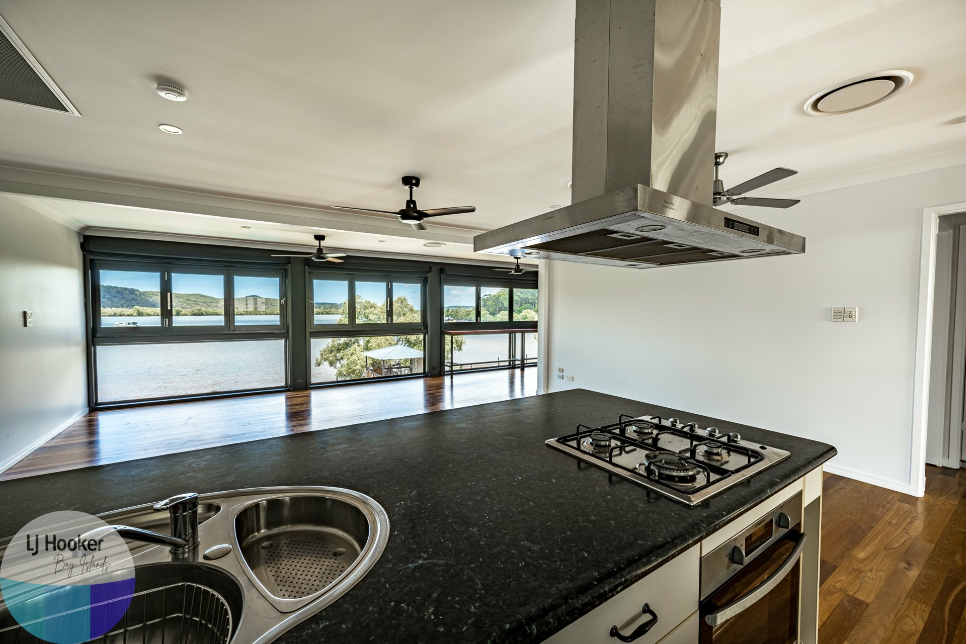 28 Oasis Drive, RUSSELL ISLAND