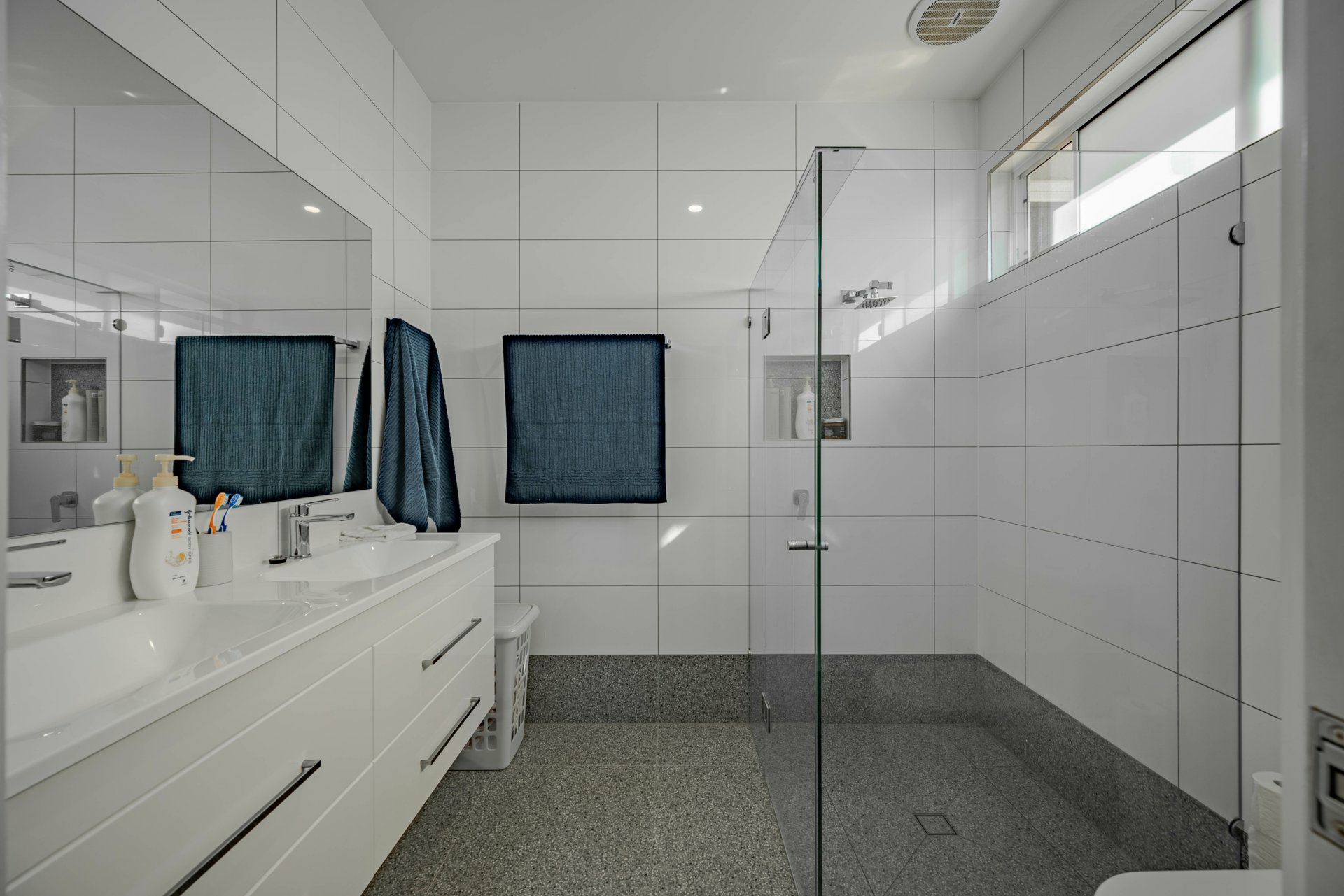 17 Bay Dve, RUSSELL ISLAND