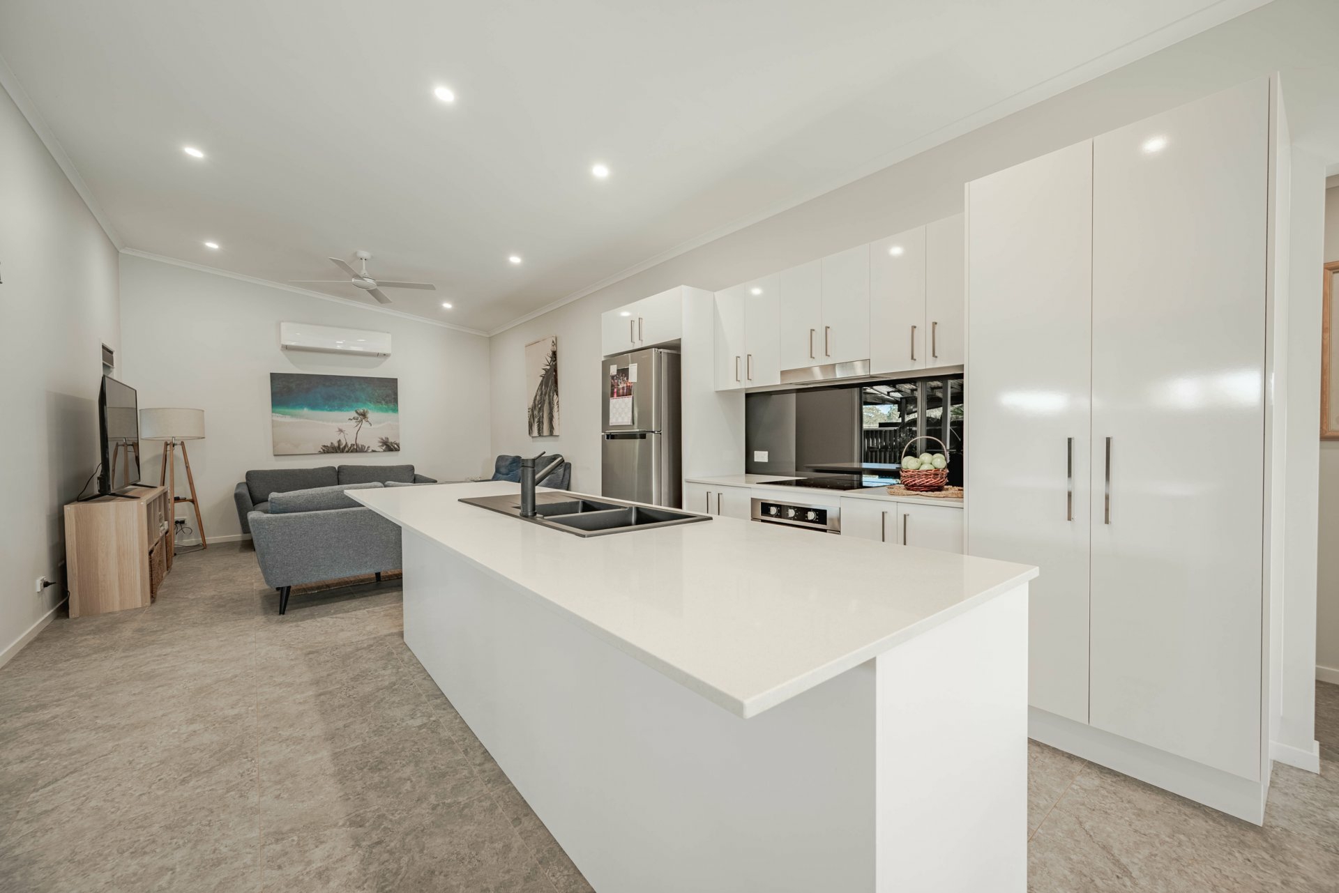 4 Vista St, RUSSELL ISLAND