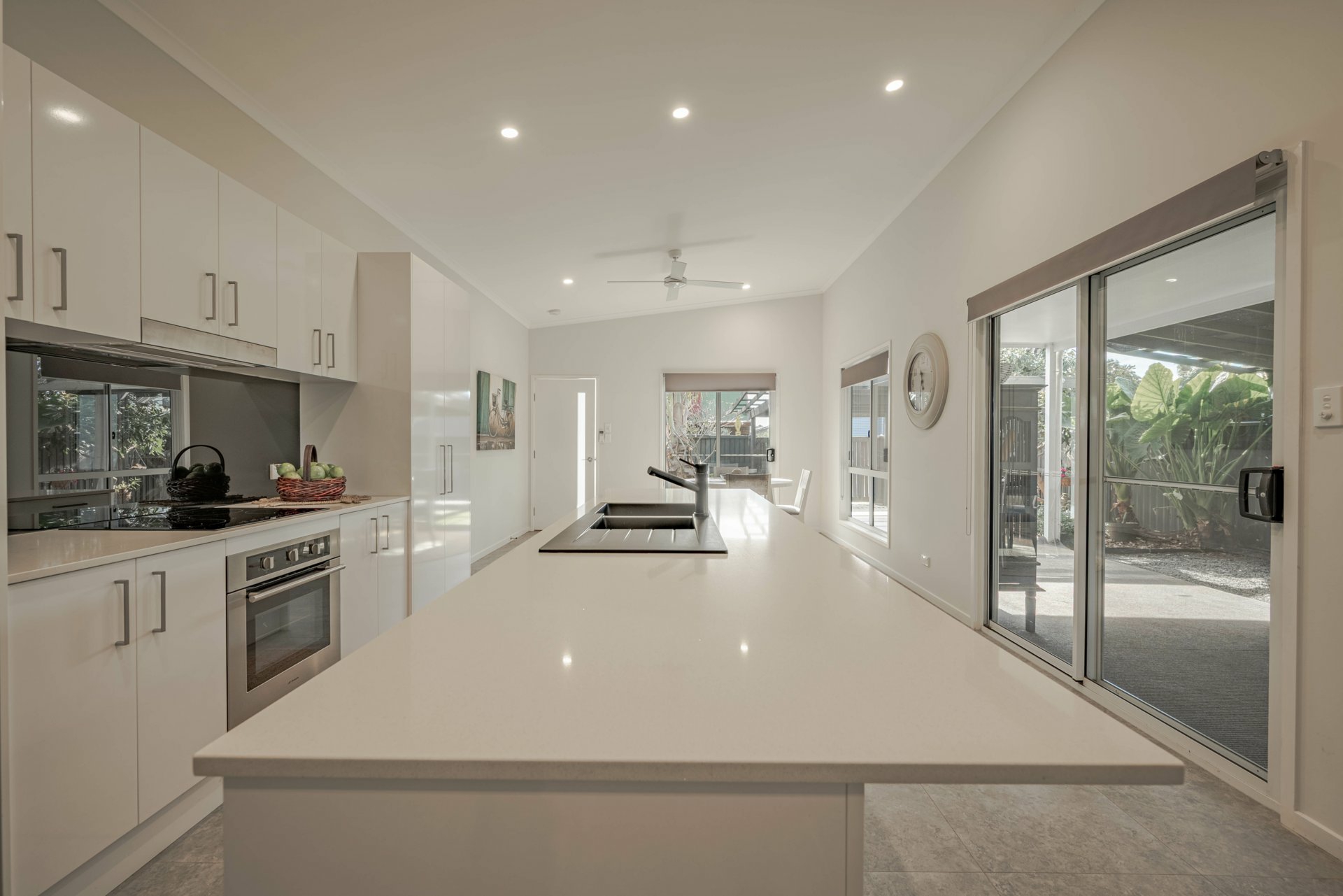 4 Vista St, RUSSELL ISLAND