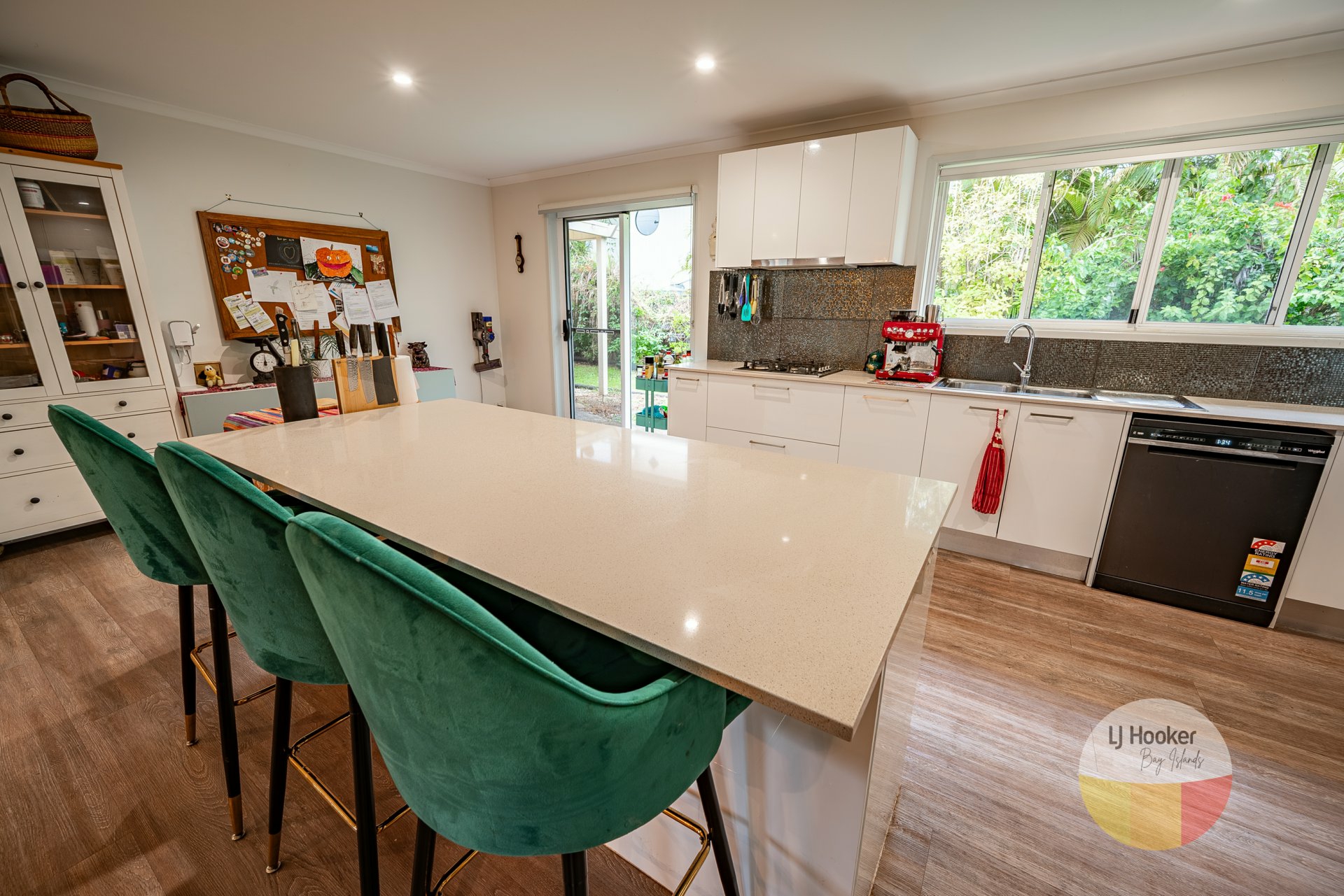 22 Bay Drive, RUSSELL ISLAND