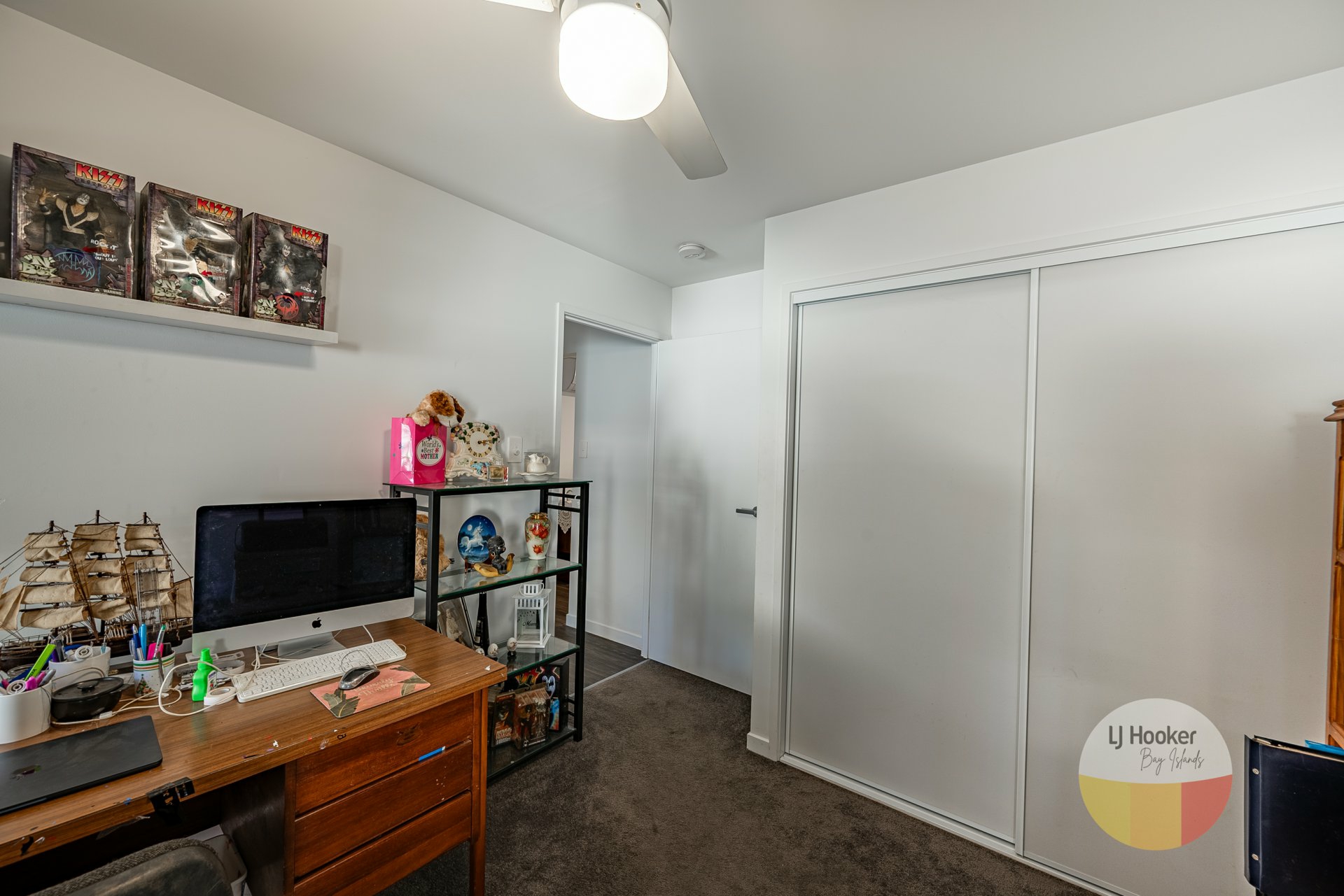 5-7 Meadstone Street, RUSSELL ISLAND
