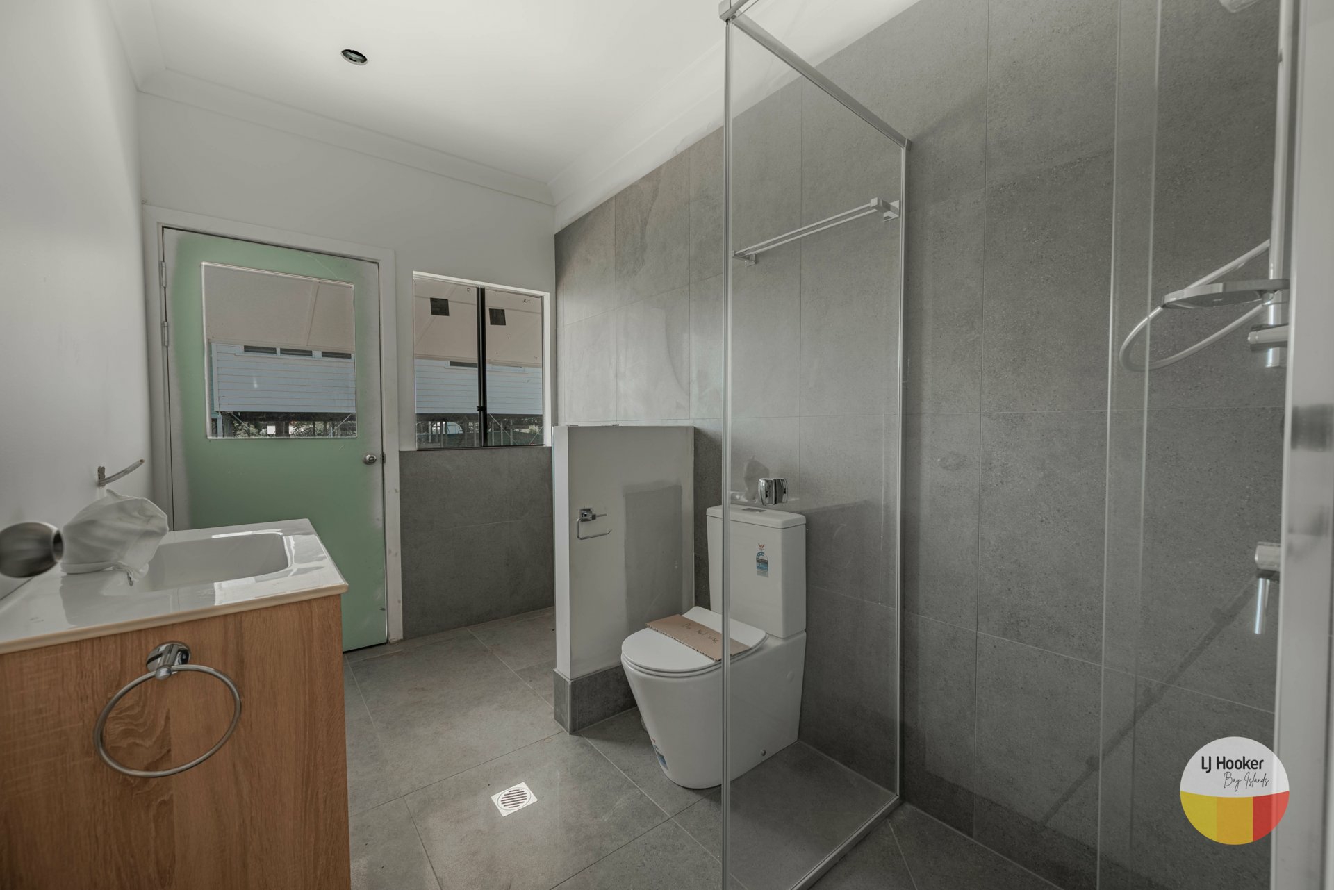 8 Tierney Terrace — photo 5 of 10