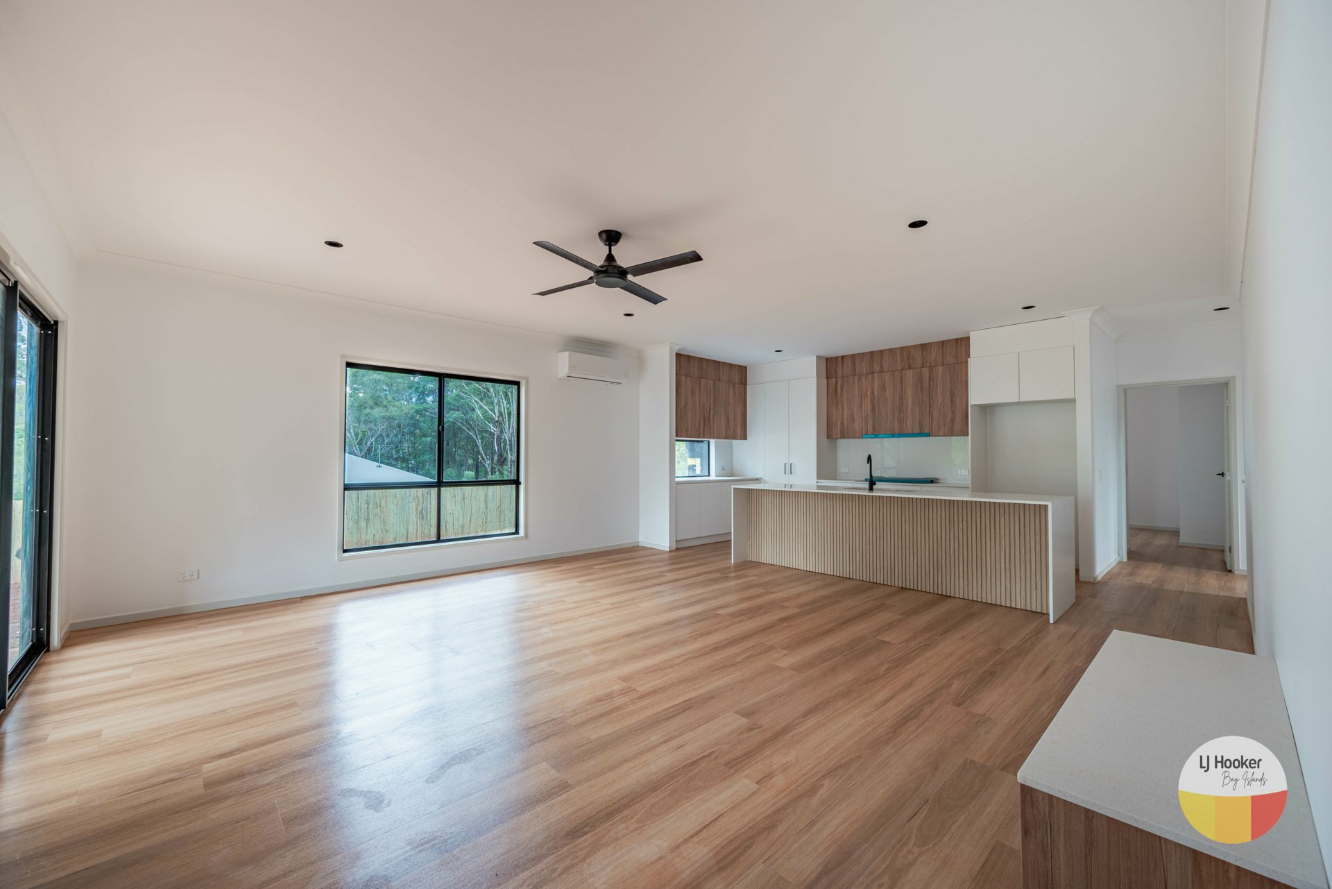 14 Bradman Street — photo 3 of 10