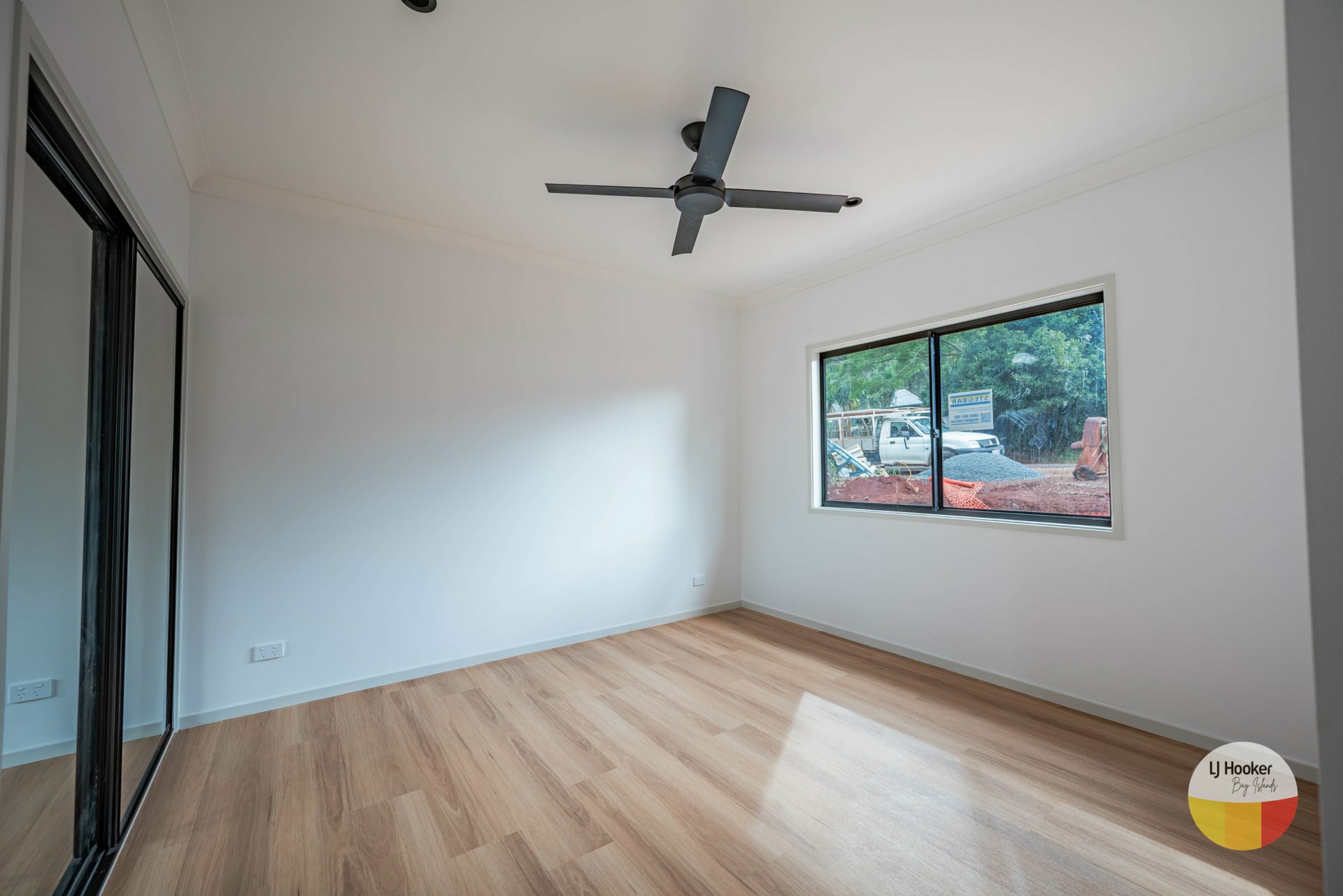 14 Bradman Street — photo 7 of 10