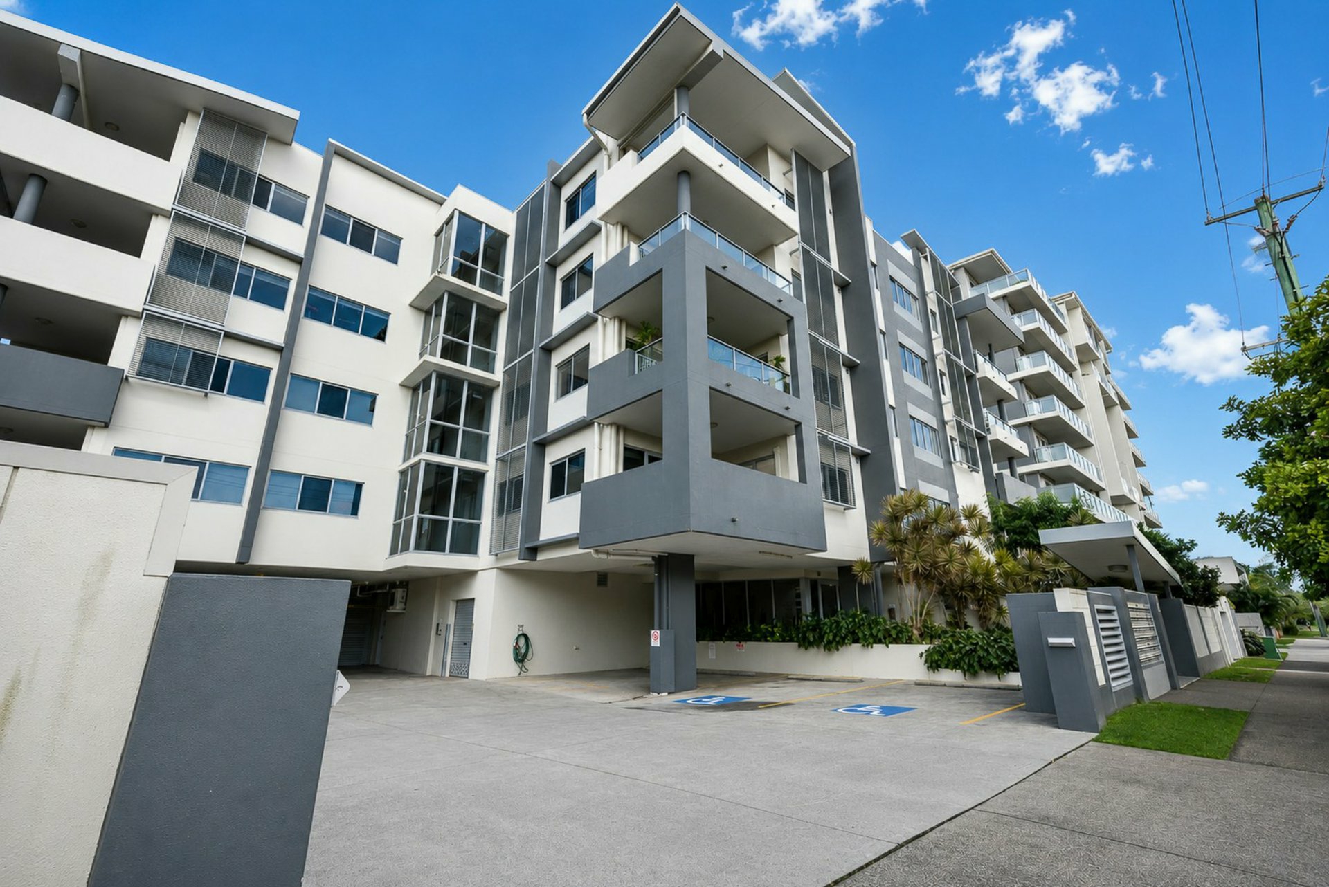 Unit 15/150 Middle Street — photo from LJ Hooker Bay Islands