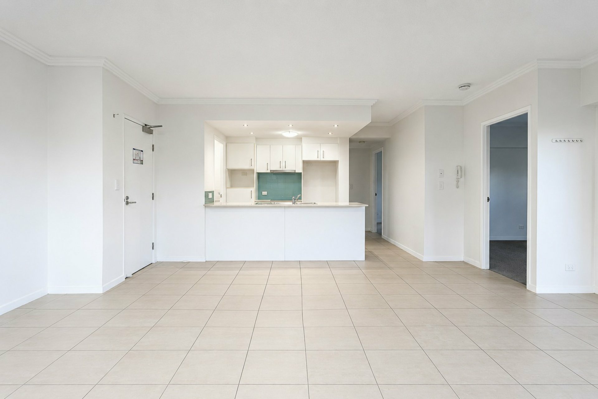 Unit 15/150 Middle Street — photo 5 of 22